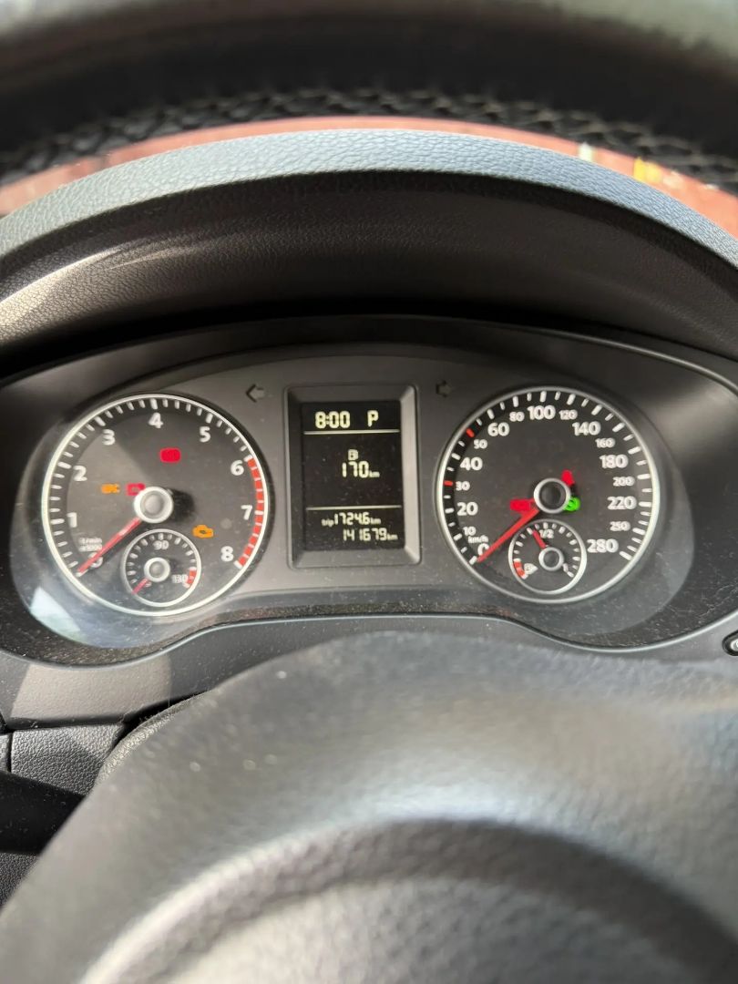 Автомобиль марки VOLKSWAGEN модель Jetta 2014 г.в. VIN-номер XW8ZZZ16ZEN919045