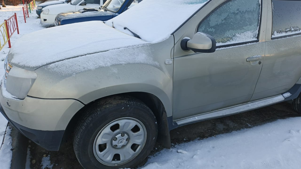 Автомобиль марки RENAULT модель Duster 2013 г.в. VIN номер X7LHSRDVN50199260