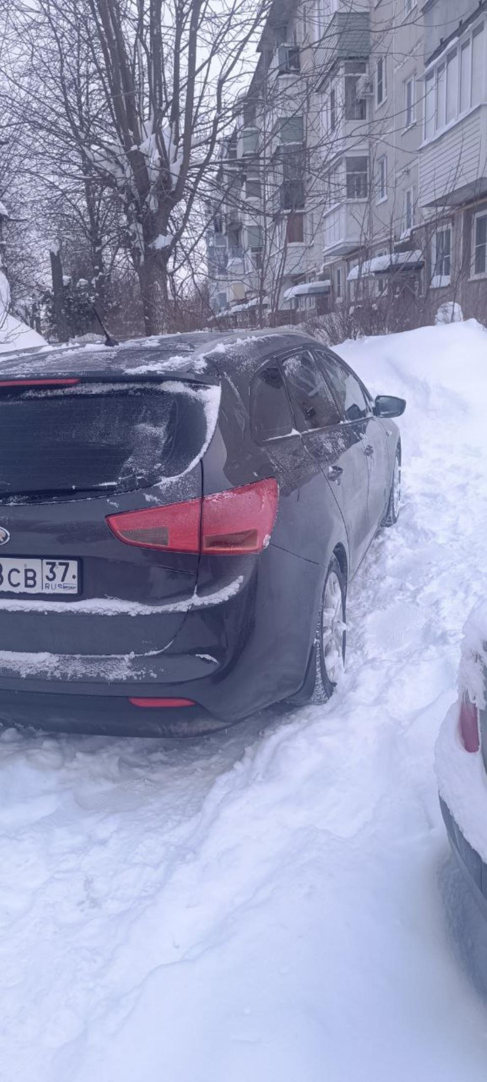 Автомобиль марки KIA модель (СЕЕD) 2014 г.в. VIN-номер XWEHM812AE0004062