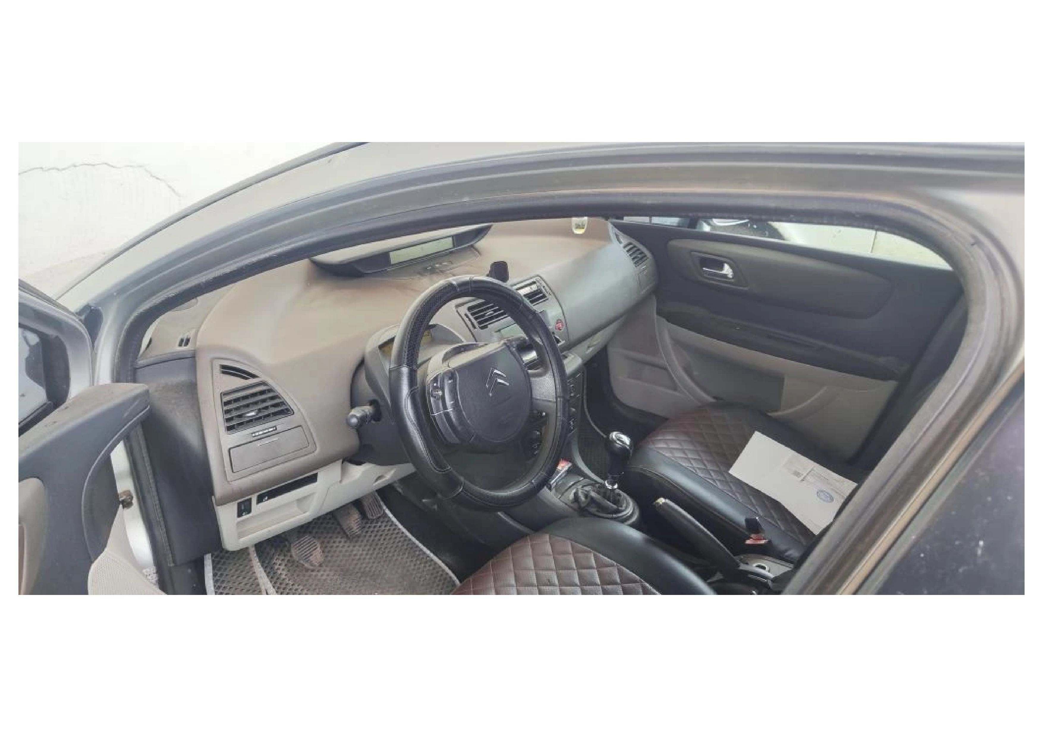 Автомобиль марки CITROEN модель C4 2005 г.в. VIN-номер VF7LCNFUC74178646. Предмет залога ПАО «Совкомбанк»: ИНН 4401116480, ОГРН 1144400000425
