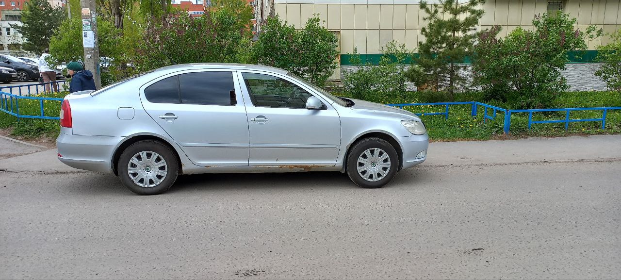 Автомобиль марки SKODA модель Octavia 2012 г.в. VIN-номер XW8CA41Z9DK242198