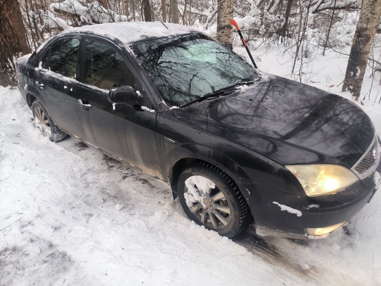 Автомобиль марки FORD модель Mondeo 2006 г.в. VIN-номер WF04XXGBB46J06336