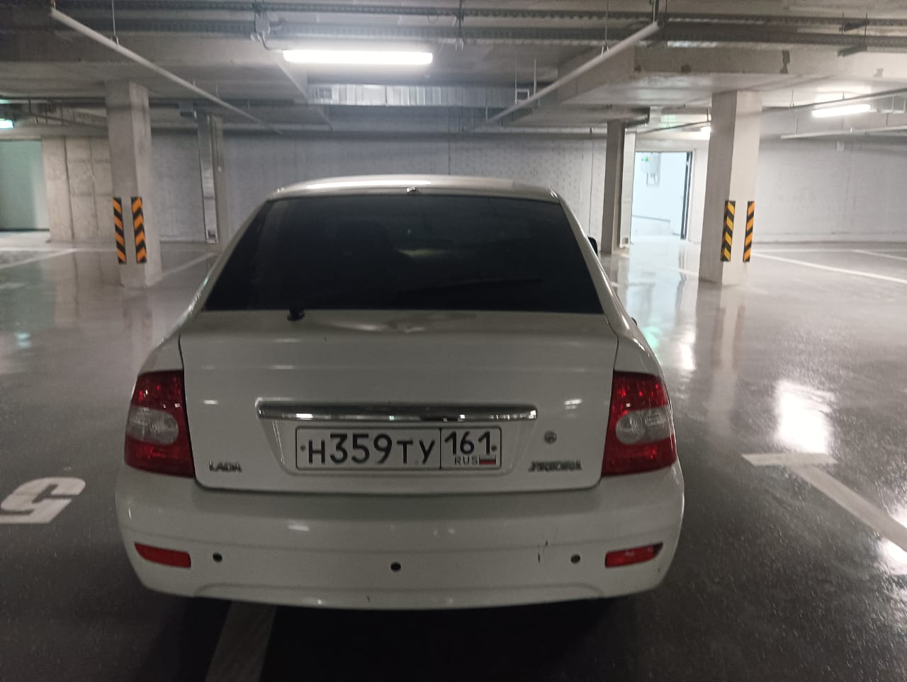 автомобиль марки LADA модель 217230 2009 г.в. VIN-номер XTA217230A0088895