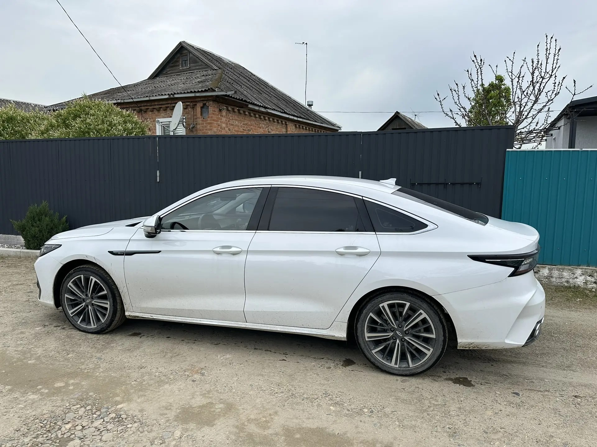 Легковой автомобиль марки: CHERY, модели: ARRIZO 8, год выпуска: 2023 г., идентификационный номер (VIN): LVVDC21B9PD596299