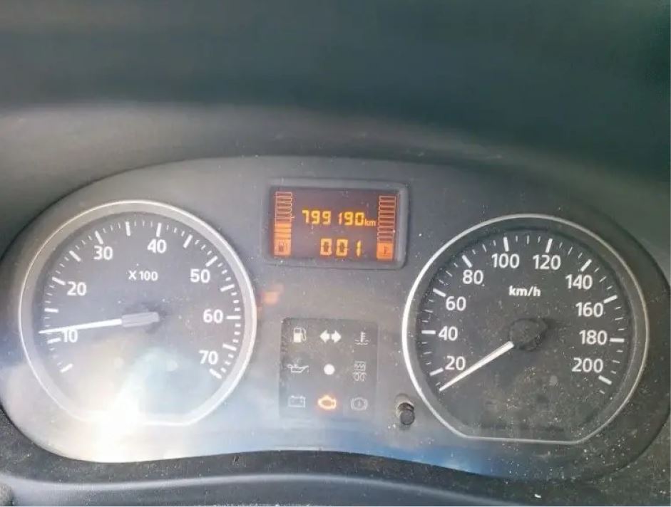 Автомобиль марки RENAULT модель Logan 2010 г.в. VIN-номер X7LLSRB2HAH336533