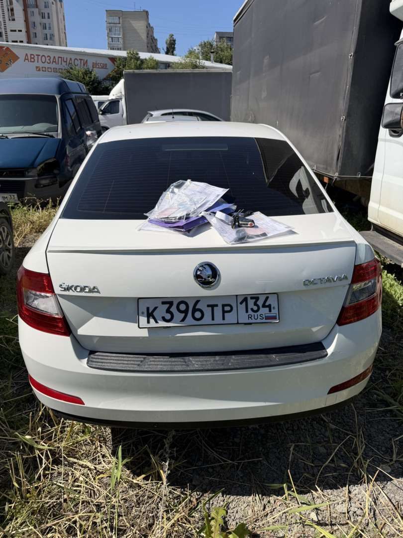 Легковой автомобиль марки: SKODA, модель: Octavia, год выпуска: 2014 г., кузов №: XW8AD4NE5FH012714, идентификационный номер (VIN): XW8AD4NE5FH012714