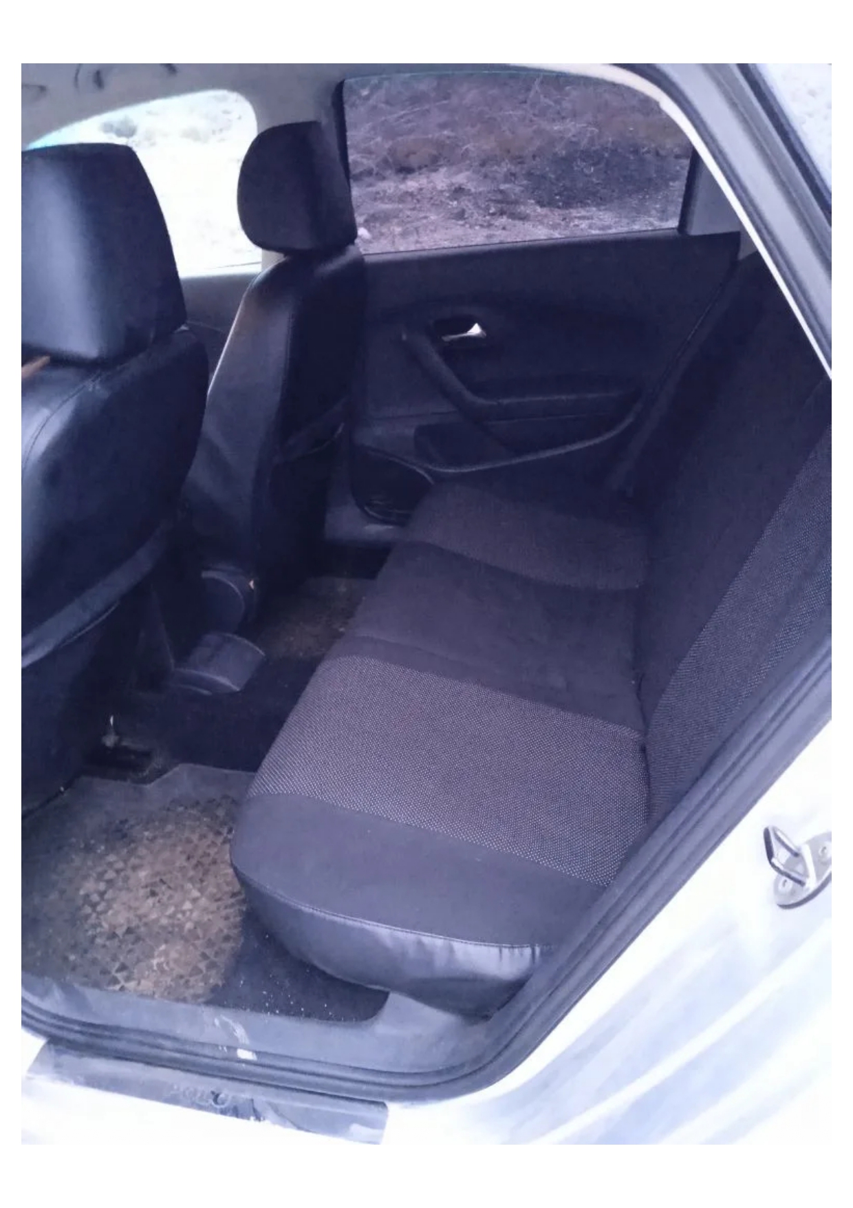 VOLKSWAGEN модель POLO 2013 г.в. VIN номер XW8ZZZ61ZDG058062