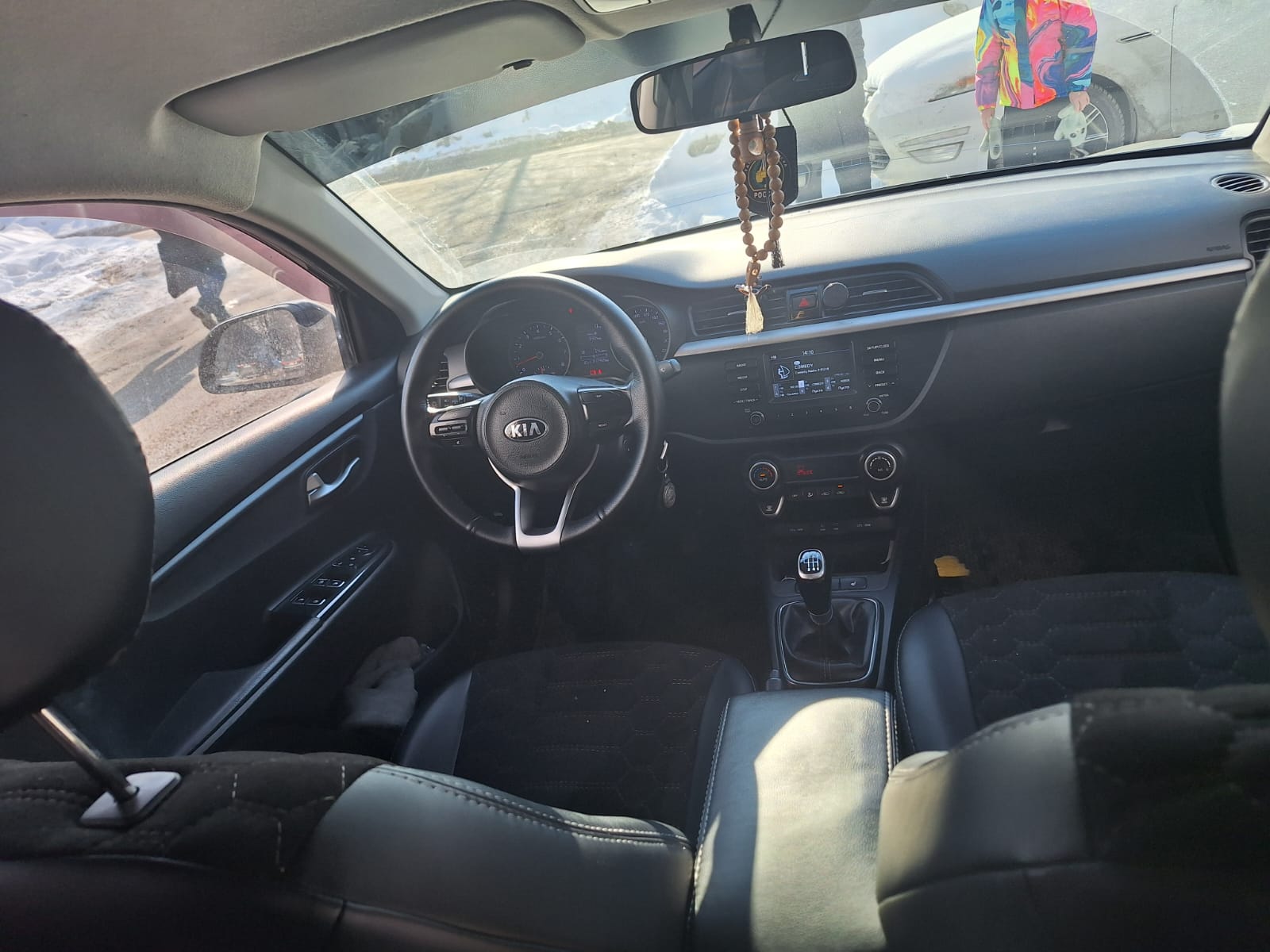 Автомобиль марки KIA модель Rio 2017 г.в. VIN-номер Z94C241BAJR016767