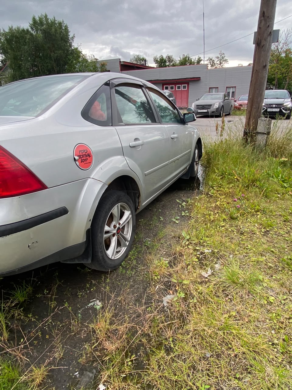 Автомобиль легковой, марки: FORD, модели: Focus, год выпуска: 2006, идентификационный номер (VIN): WF04XXWPD46Y44193. Особые отметки в ПТС автомобиля: учебный, установлены дополнительные педали ССКТС № RU022645 от 10.12.2021. ЗМТ отсутствует. vin по кузову.