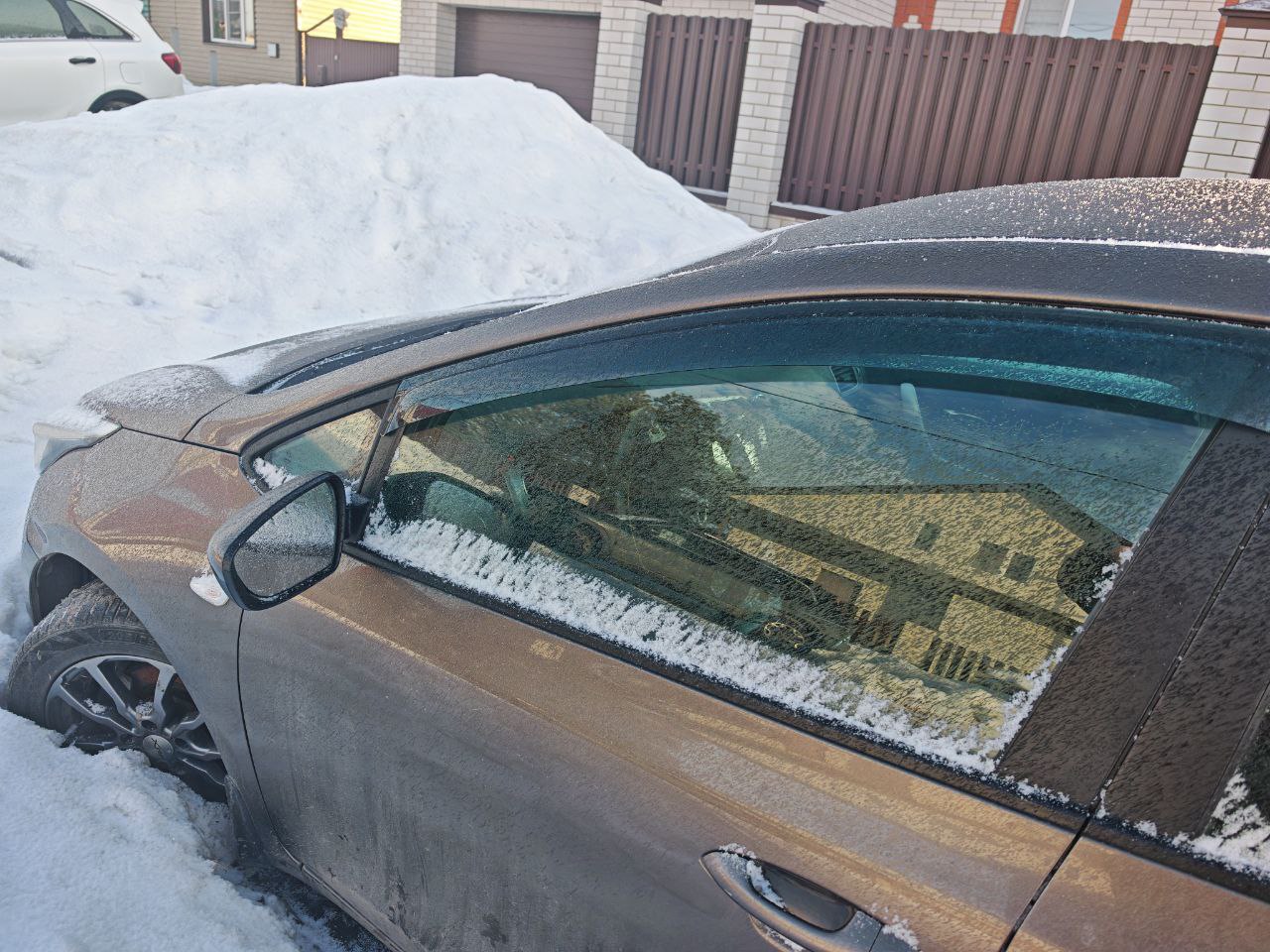 Автомобиль марки KIA модель Сee'd 2014 г.в. VIN-номер XWEHN512BE0019448