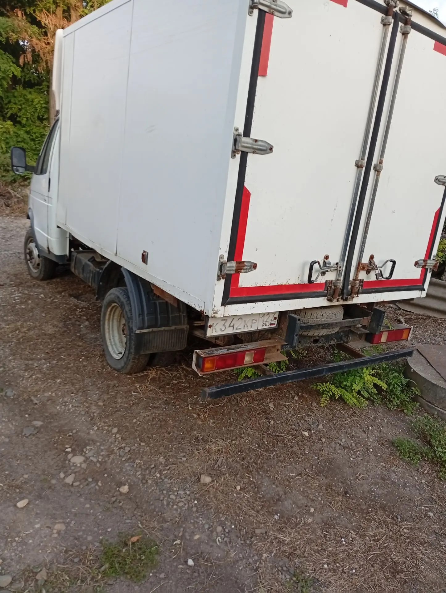 Автомобиль марки ГАЗ модель 3302, 2005 г.в., VIN-номер X9633020052039945 (залог Совкомбанка)