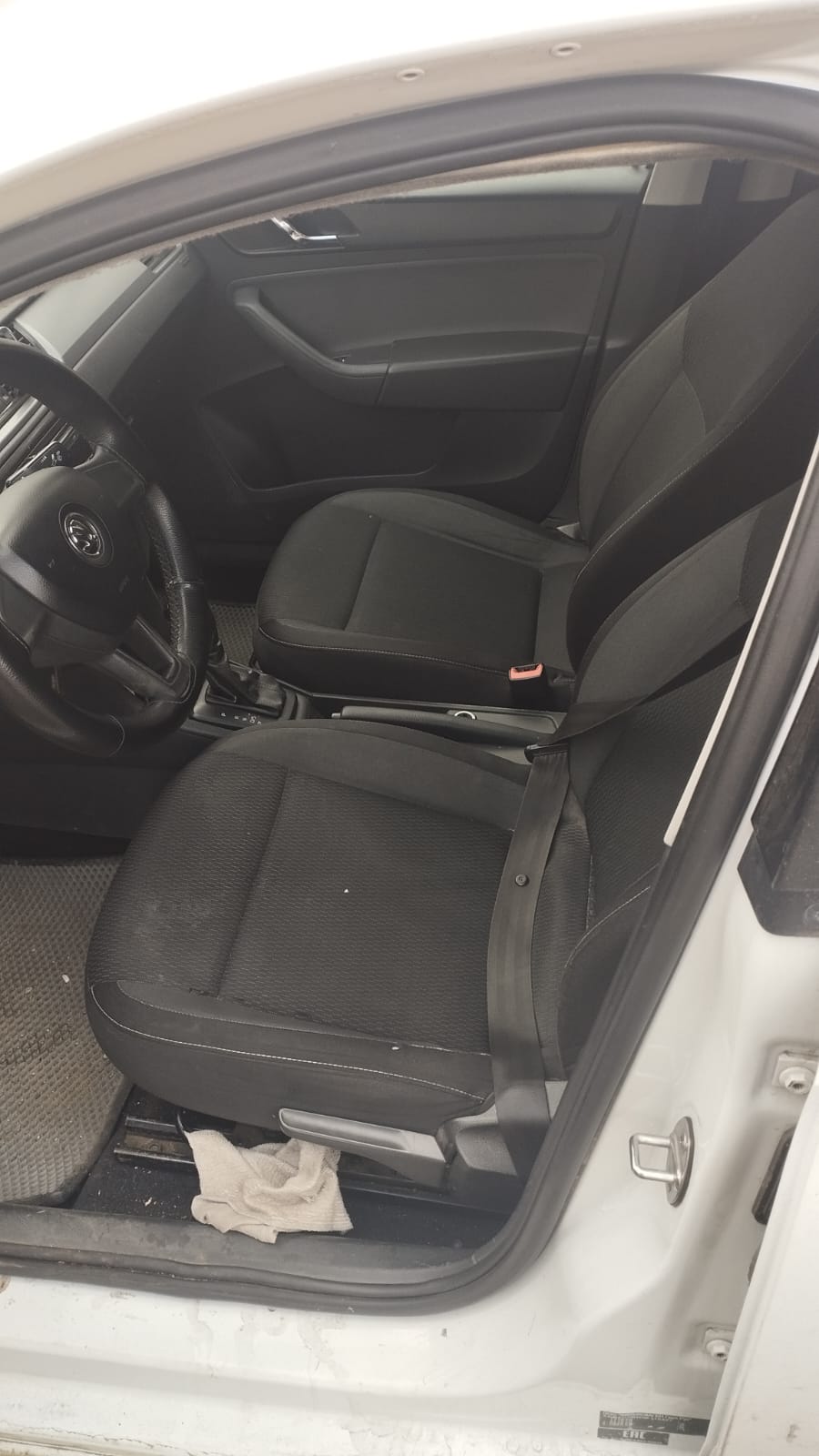 Автомобиль марки ШКОДА модель РАПИД 2016 г.в. VIN-номер XW8AC1NH2GK115427