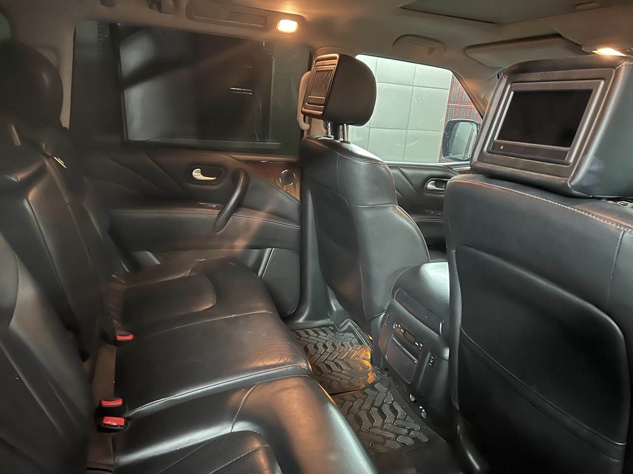 Автомобиль марки INFINITI модель QX 2015 г.в. VIN-номер JN1JANZ62U0050710