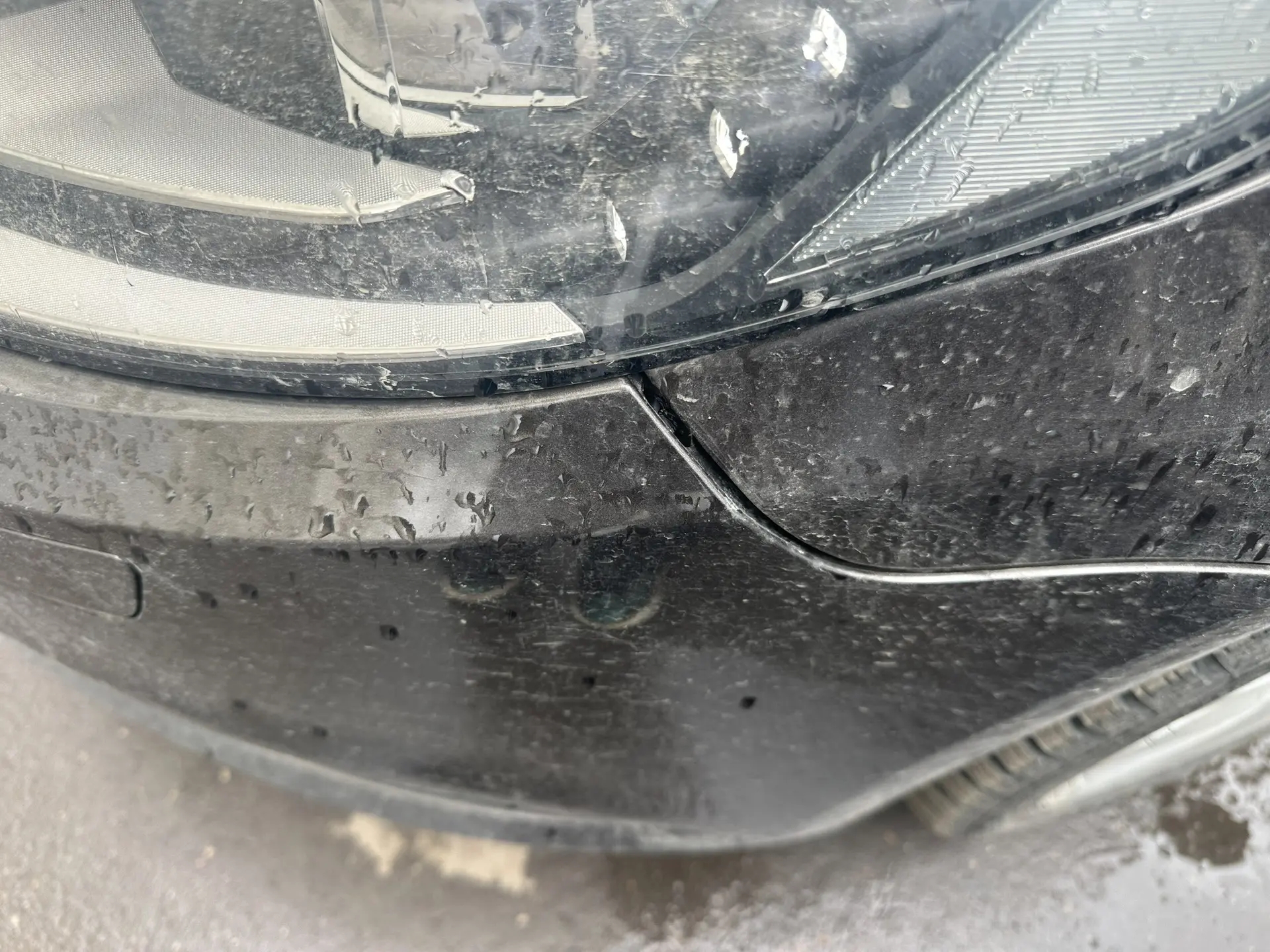 Автомобиль марки VOLKSWAGEN модель Passat CC 2014 г.в. VIN-номер WVWZZZ3CZEE535673 (в залоге у ПАО «Совкомбанк»)