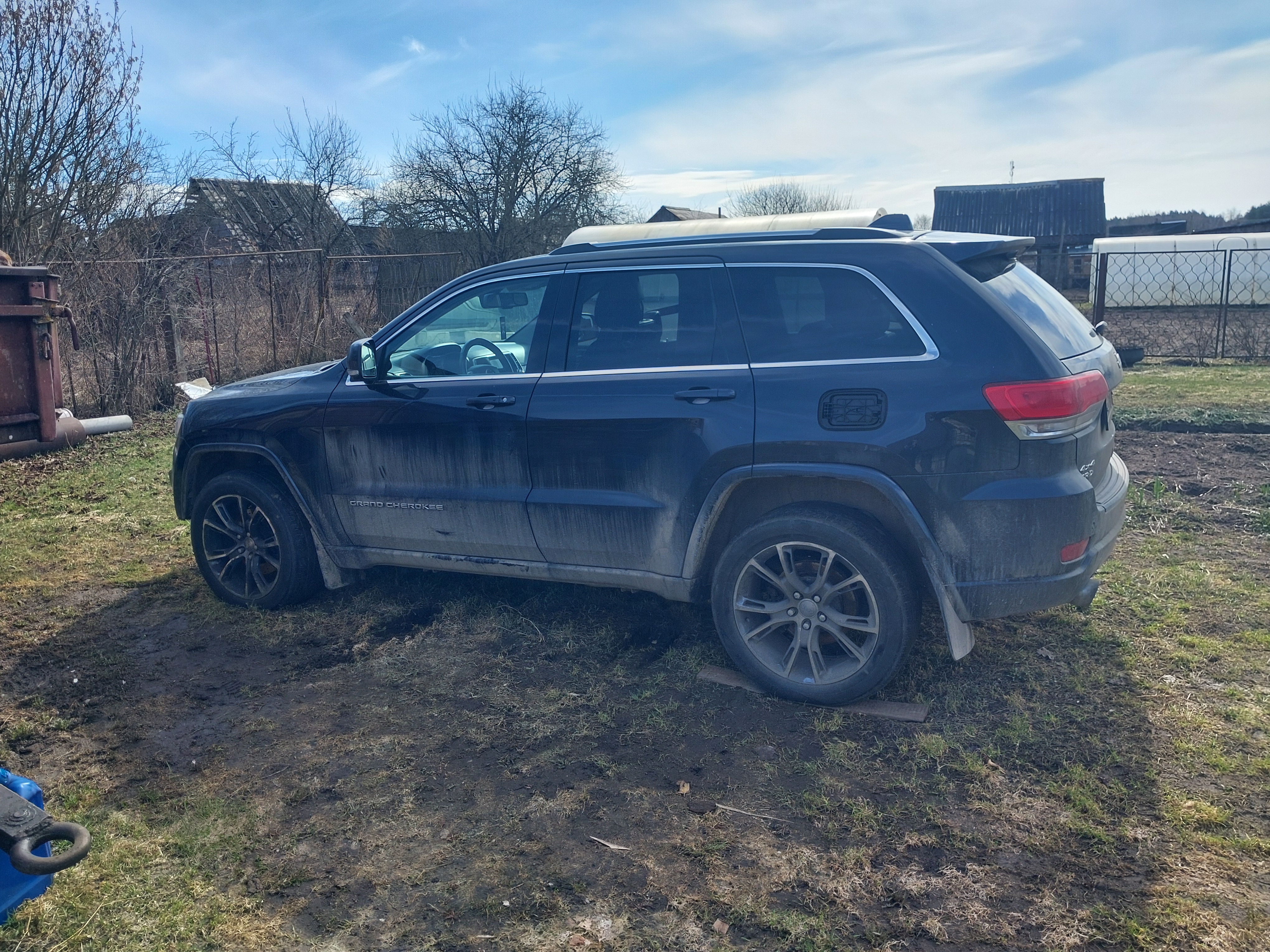 Автомобиль марки JEEP модель Grand Cherokee OVERLA 2013 г.в. VIN-номер 1C4RJFCM9EC236335