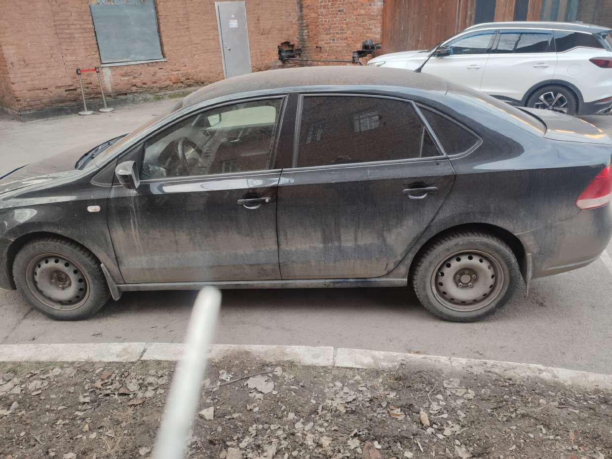 Автомобиль марки VOLKSWAGEN модель Polo 2015 г.в. VIN-номер XW8ZZZ61ZFG036966