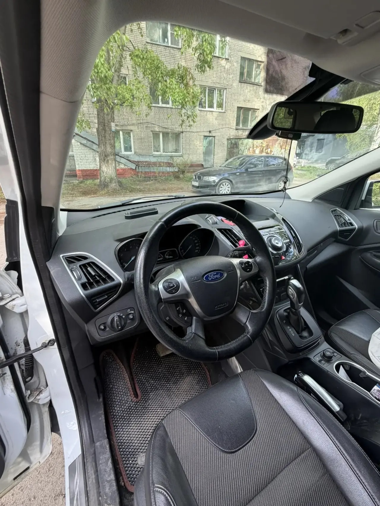 Автомобиль марки FORD модель Kuga 2015 г.в. VIN-номер Z6FAXXESMAFD30446