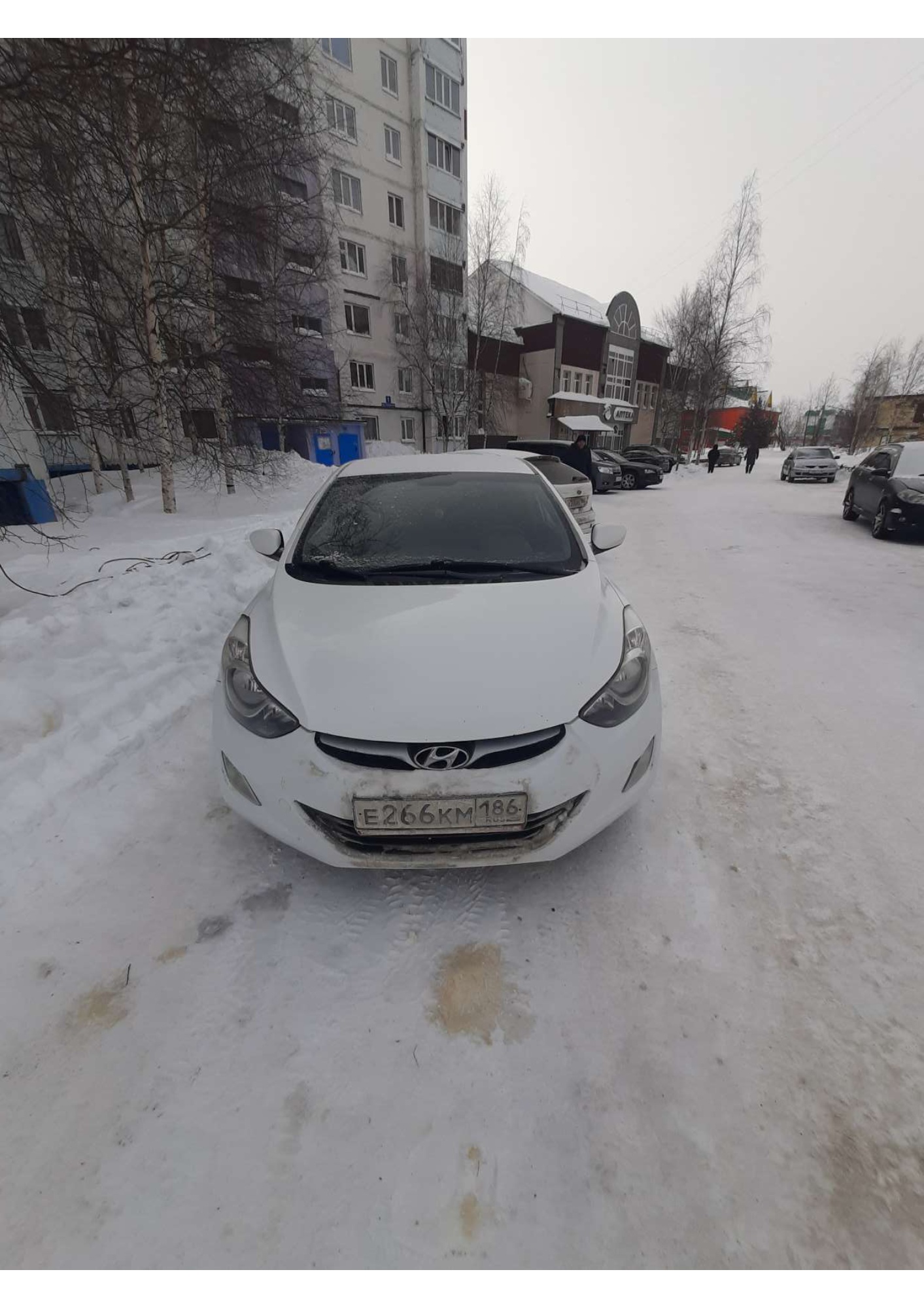 Автомобиль марки HYUNDAI Elantra, 2013 года выпуска, идентификационный номер (VIN) KMHDG41CBDU877994