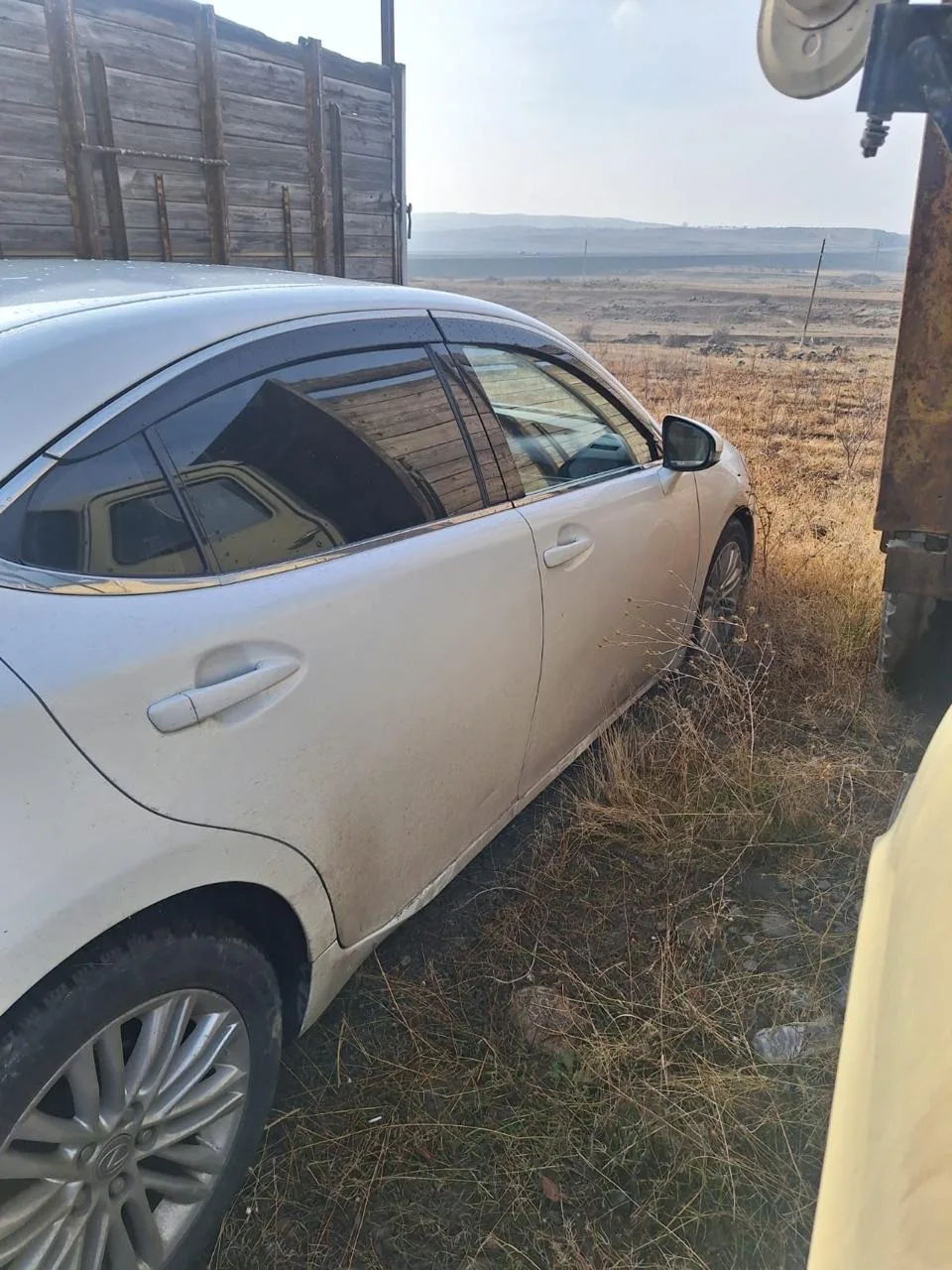 Автомобиль марки Lexus модель ES 250 2014 г.в. VIN-номер JTHBJ1GG602067350