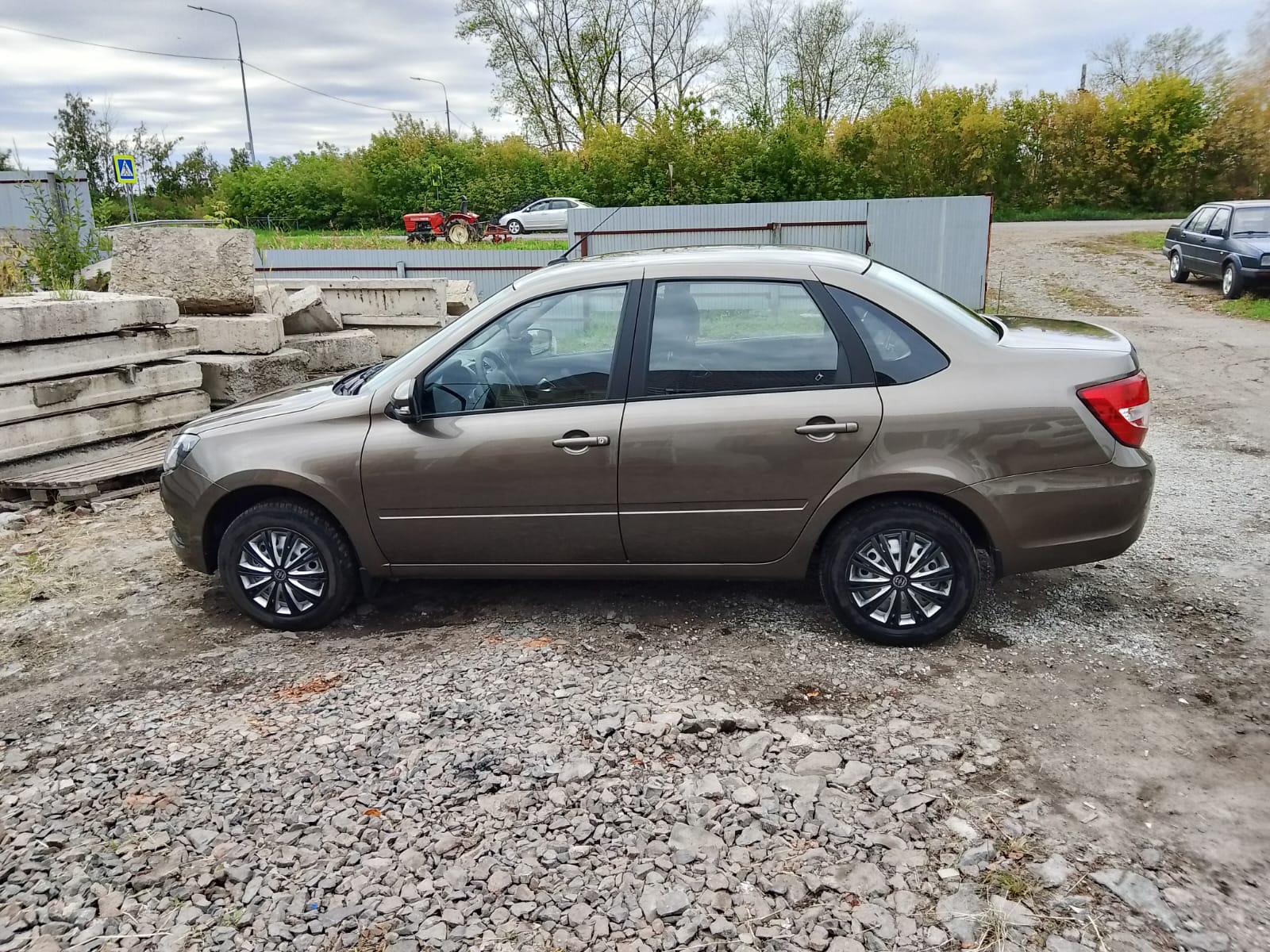 Легковой автомобиль марки: LADA 219040, модель: Lada Granta, год выпуска: 2024г., кузов №: XTA219040R1063976, идентификационный номер (VIN): XTA219040R1063976