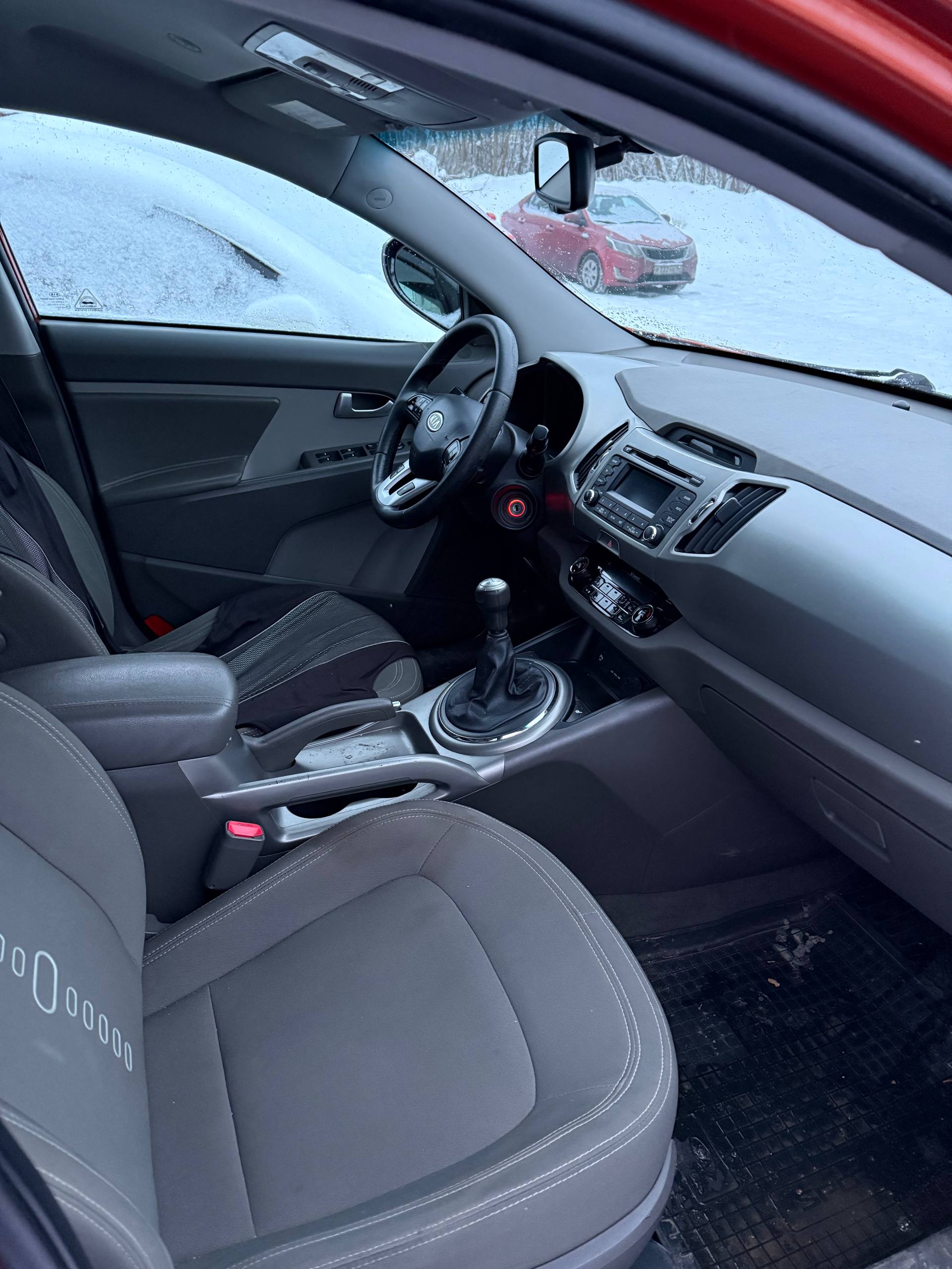 Автомобиль марки KIA модель SLS Sportage SL SLS 2012 г.в. VIN-номер XWEPC811CC0004548
