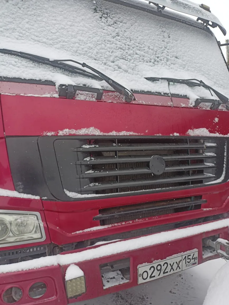 Автомобиль марки HOWO модель ZZ3257N3847A 2011 г.в. VIN-номер LZZ5ELND17A704653