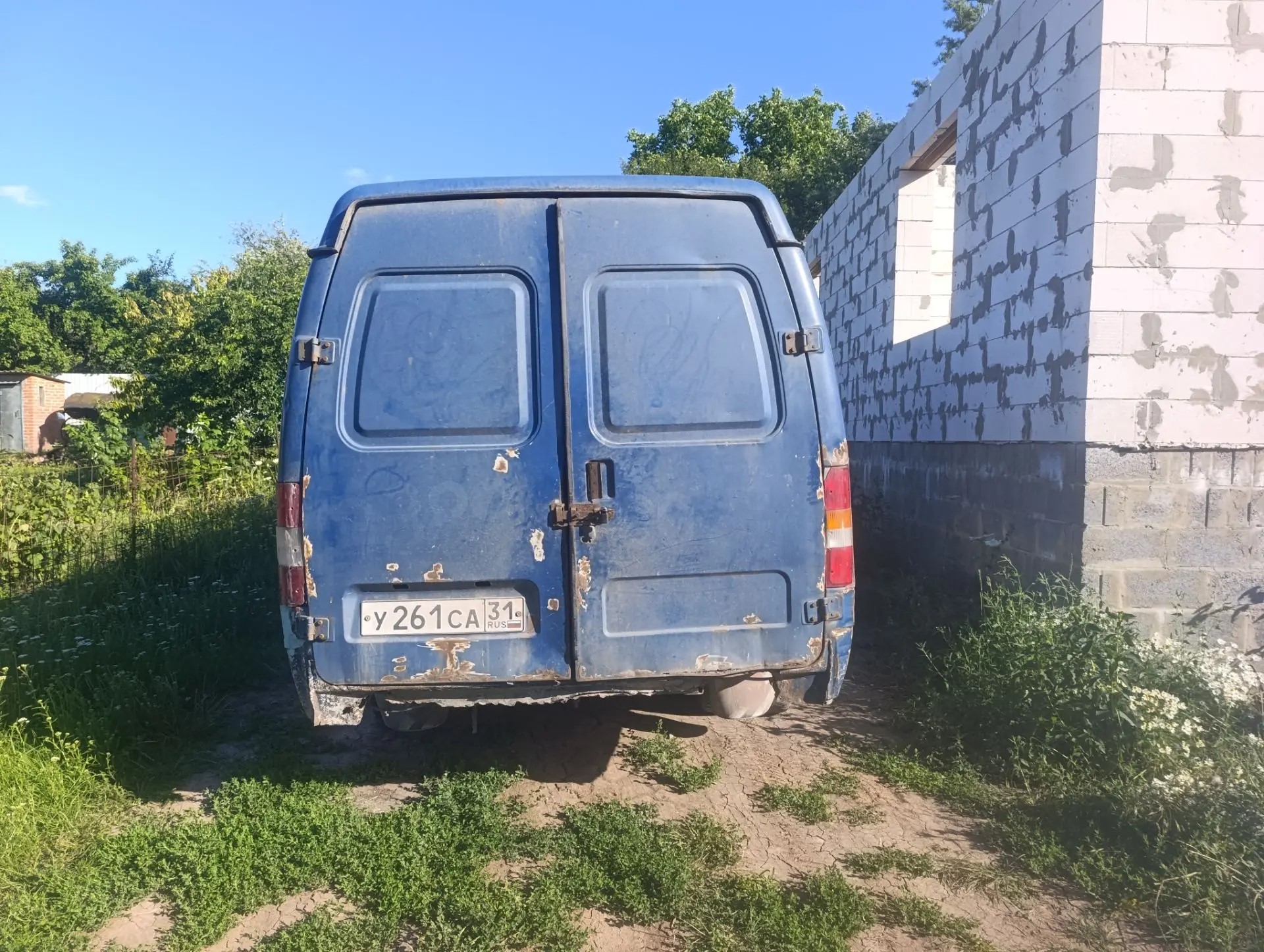 Автомобиль марки ГАЗ модель 2705 2002 г.в. VIN-номер XTH27050020285627