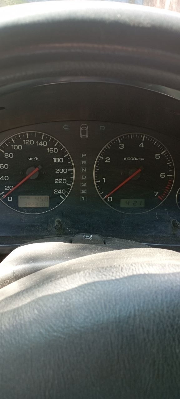 Легковой автомобиль марки: SUBARU, модели: Legacy 2.5, год выпуска: 2001 г., идентификационный номер (VIN): JF1BH9LRA2G051041.