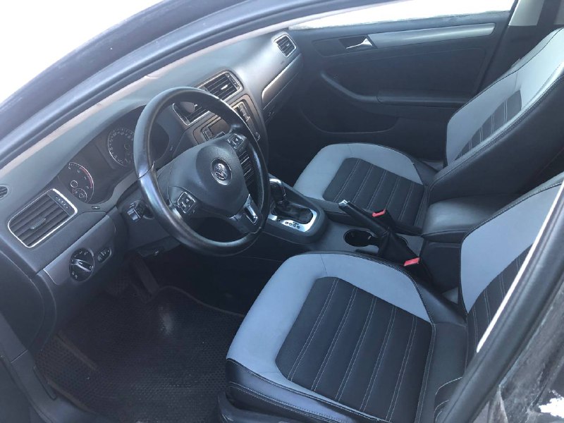 Автомобиль марки VOLKSWAGEN, модель Jetta, 2011 г.в., VIN-номер WVWZZZ16ZBM111850