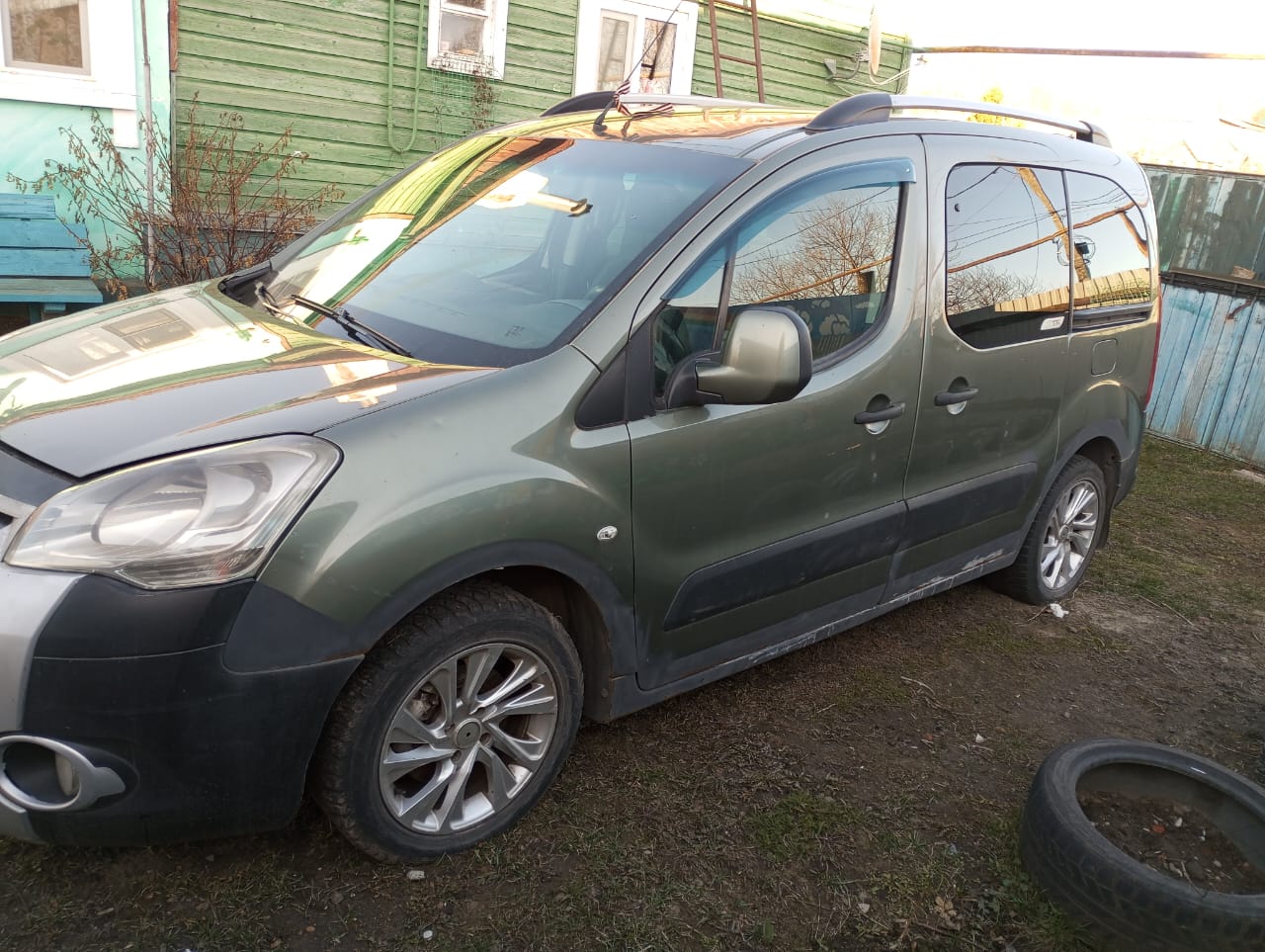Автомобиль марки CITROEN BERLINGO Год выпуска: 2011 Идентификационный номер (VIN): VF77J5FS0BJ721324