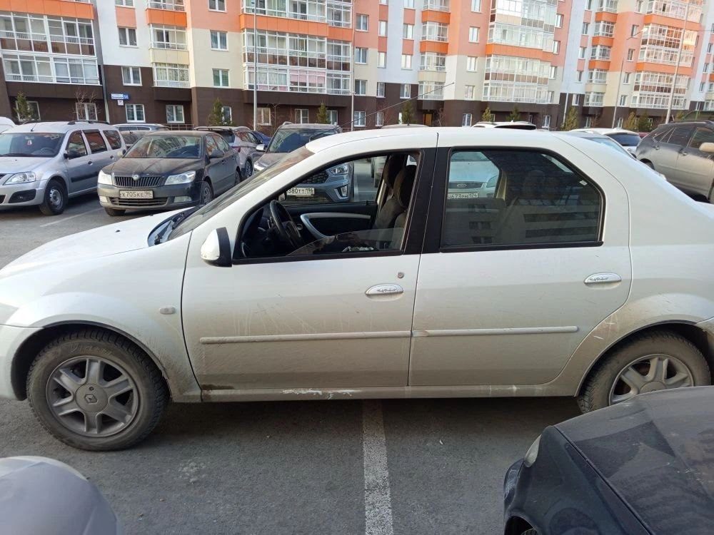 Легковой автомобиль марки: RENAULT, модель: Logan, год выпуска: 2013 г., кузов №: X7LLSRB1HDH605335,идентификационный номер (VIN): X7LLSRB1HDH605335