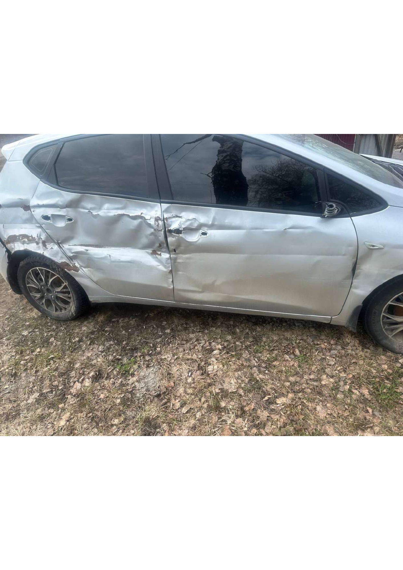 Легковой автомобиль марки: KIA, модели: Ceed, год выпуска: 2015 г., кузов №: XWEHM512BG0000779, идентификационный номер (VIN): XWEHM512BG0000779