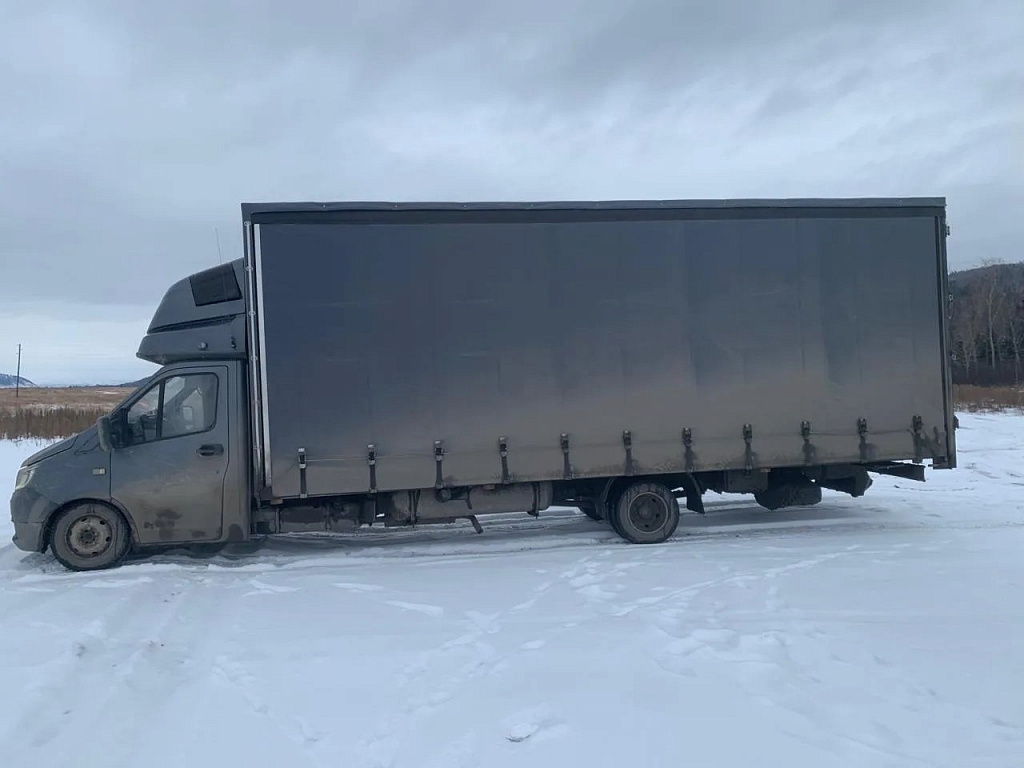 Автомобиль марки ГАЗ модель 300927 2016 г.в. VIN-номер Z783009Z7G0030952 Имущество находится в залоге ПАО "Совкомбанк"
