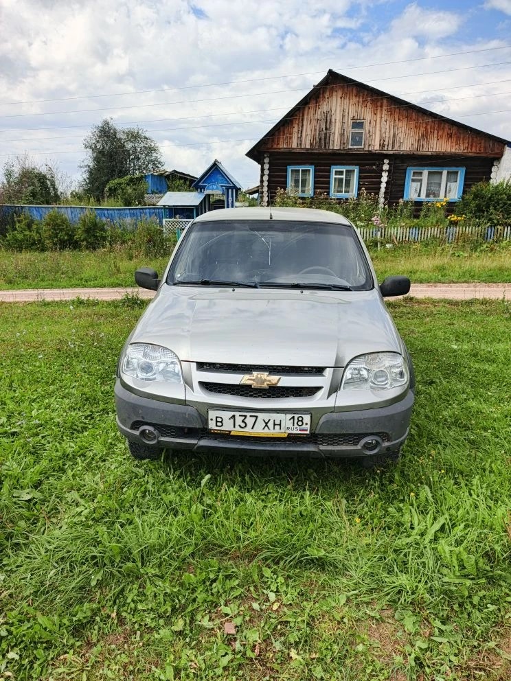 Автомобиль марки CHEVROLET Niva, 2010 года выпуска, VIN-номер: X9L212300A0300528