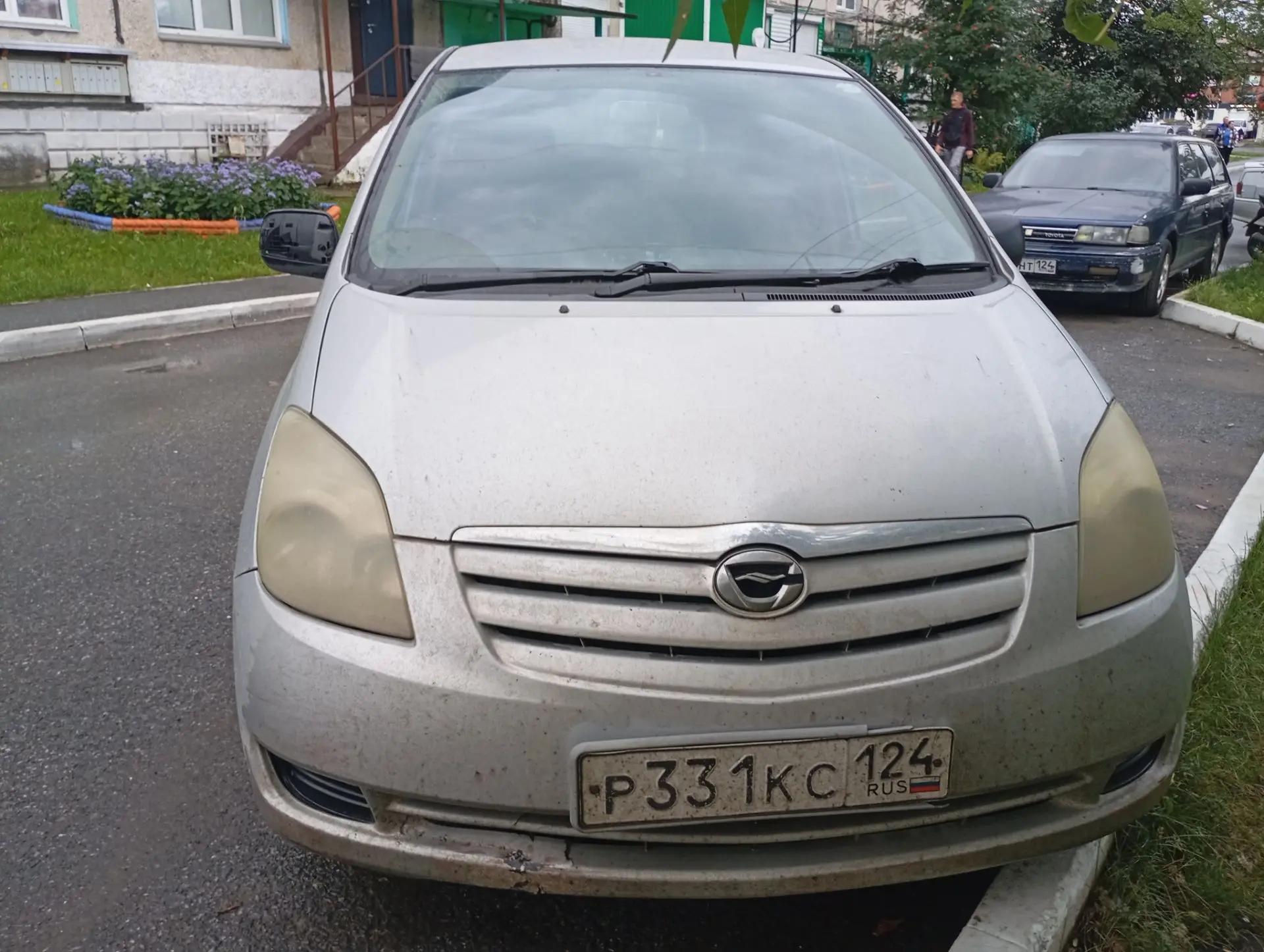 Автомобиль марки TOYOTA COROLLA SPACIO, 2003 года выпуска, номер кузова NZE121-3239512