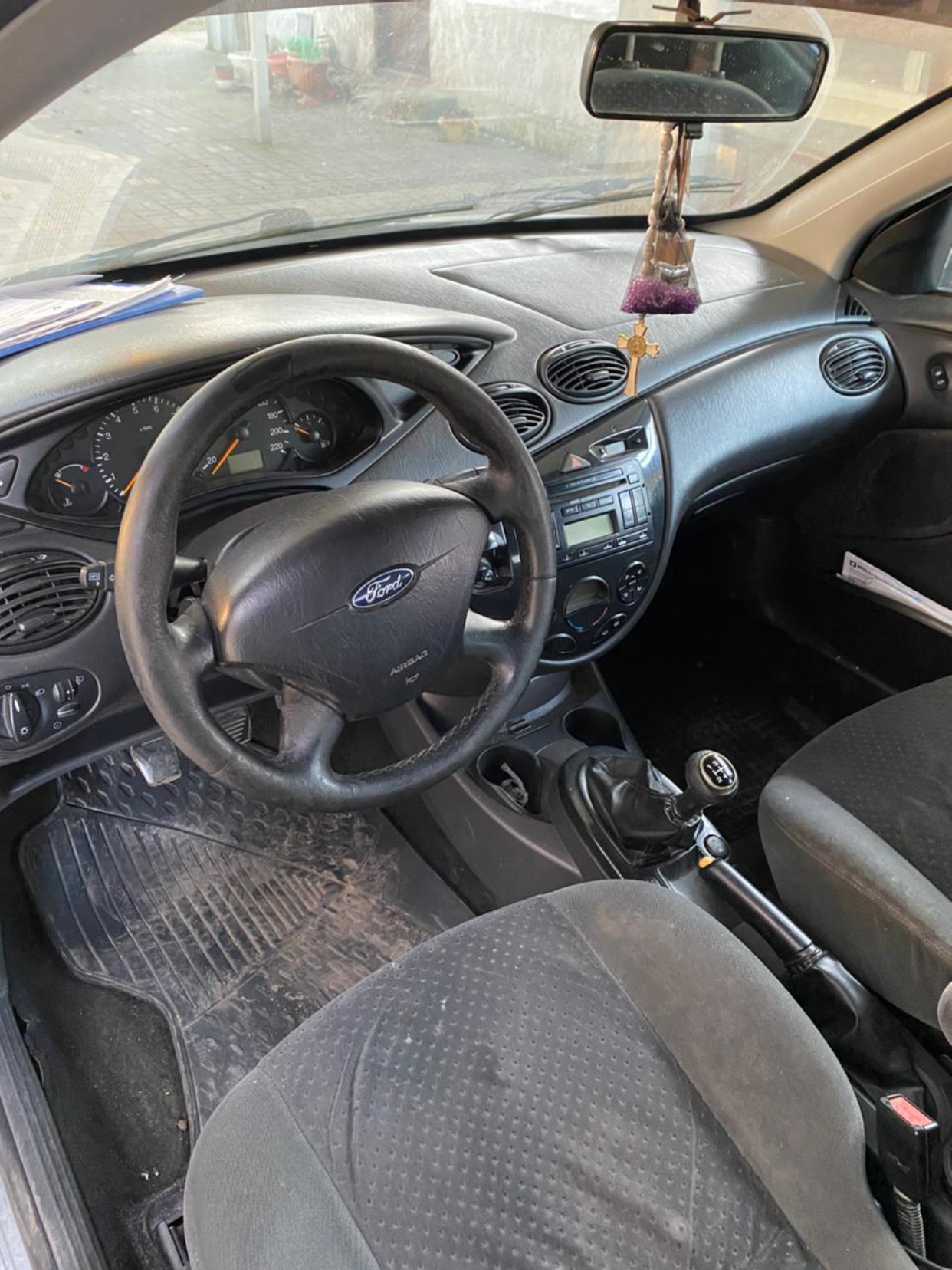 Автомобиль марки FORD модель Focus 2004 г.в. VIN-номер X9FAXXEEDA4L36668, находится в залоге ПАО «Совкомбанк».