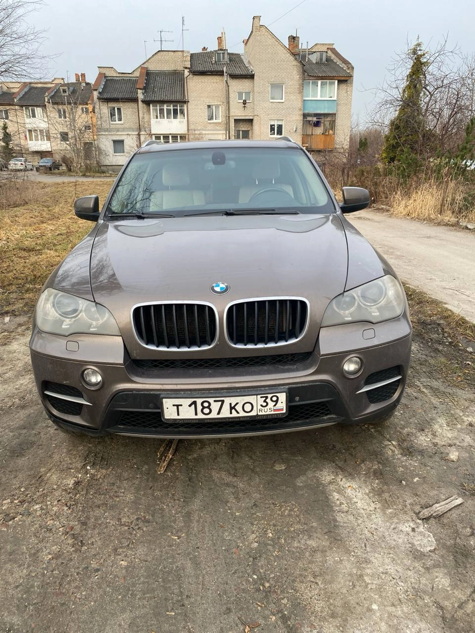 Автомобиль марки BMW модель X5 2010 г.в. VIN-номер X4XZW41150L429799