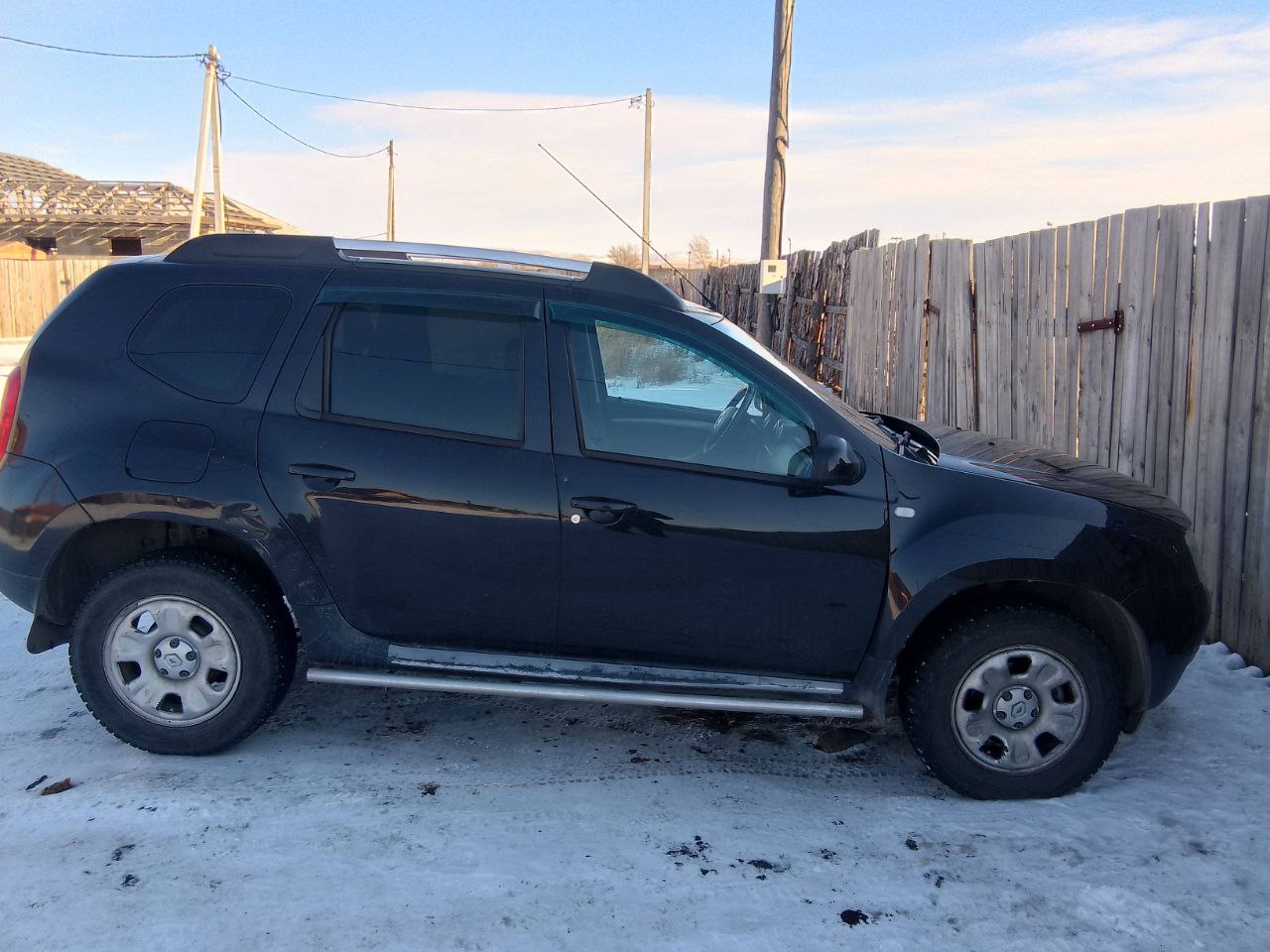Легковой автомобиль, марка: RENAULT, модель: Duster, год изготовления: 2012, VIN: X7LHSRDJN47284613, г/н: Е897КХ19. Объект в залоге. Залогодержатель ПАО "СОВКОМБАНК"