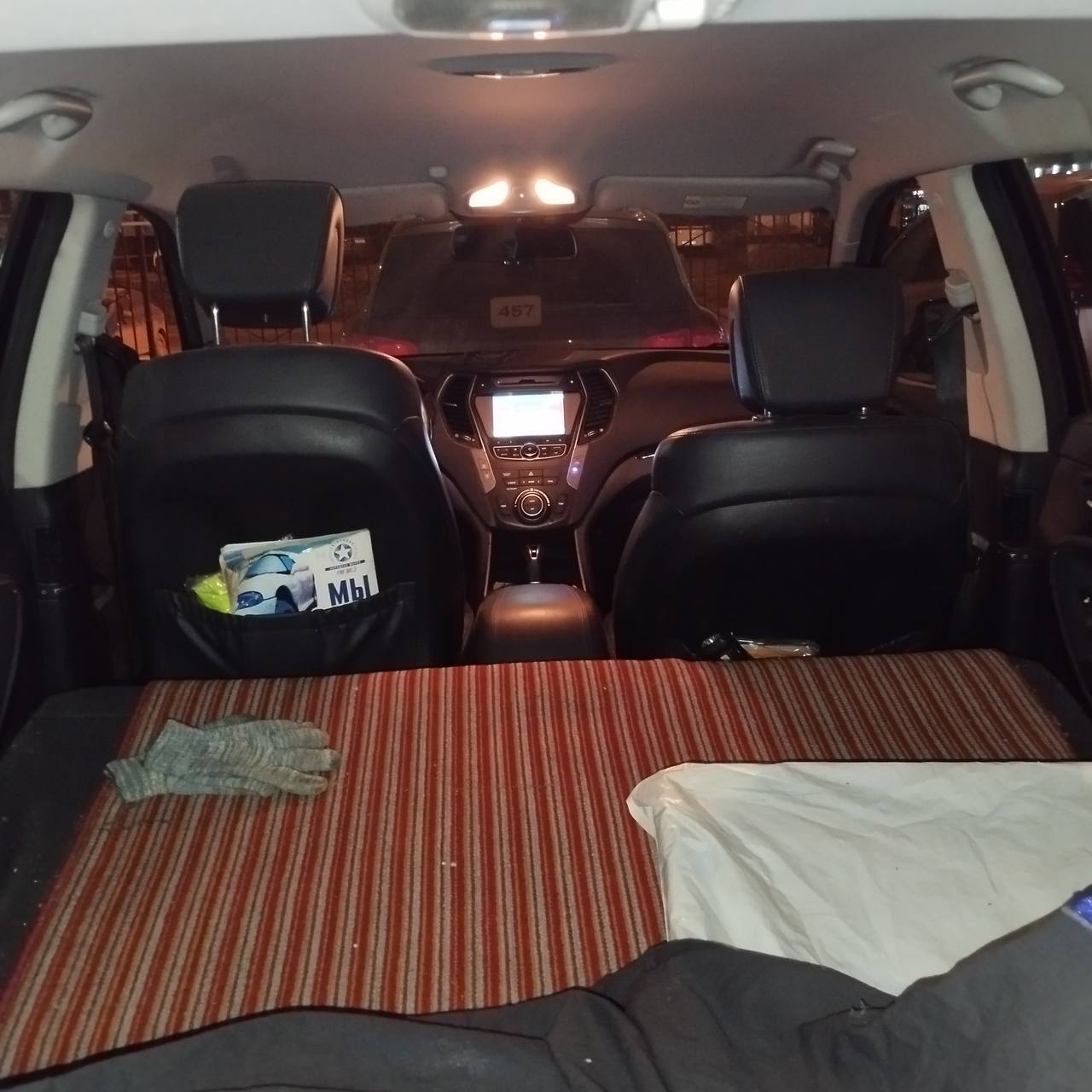 Автомобиль марки HYUNDAI модель Santa- Fe 2013 г.в. VIN-номер KMHSU81CDDU185272.