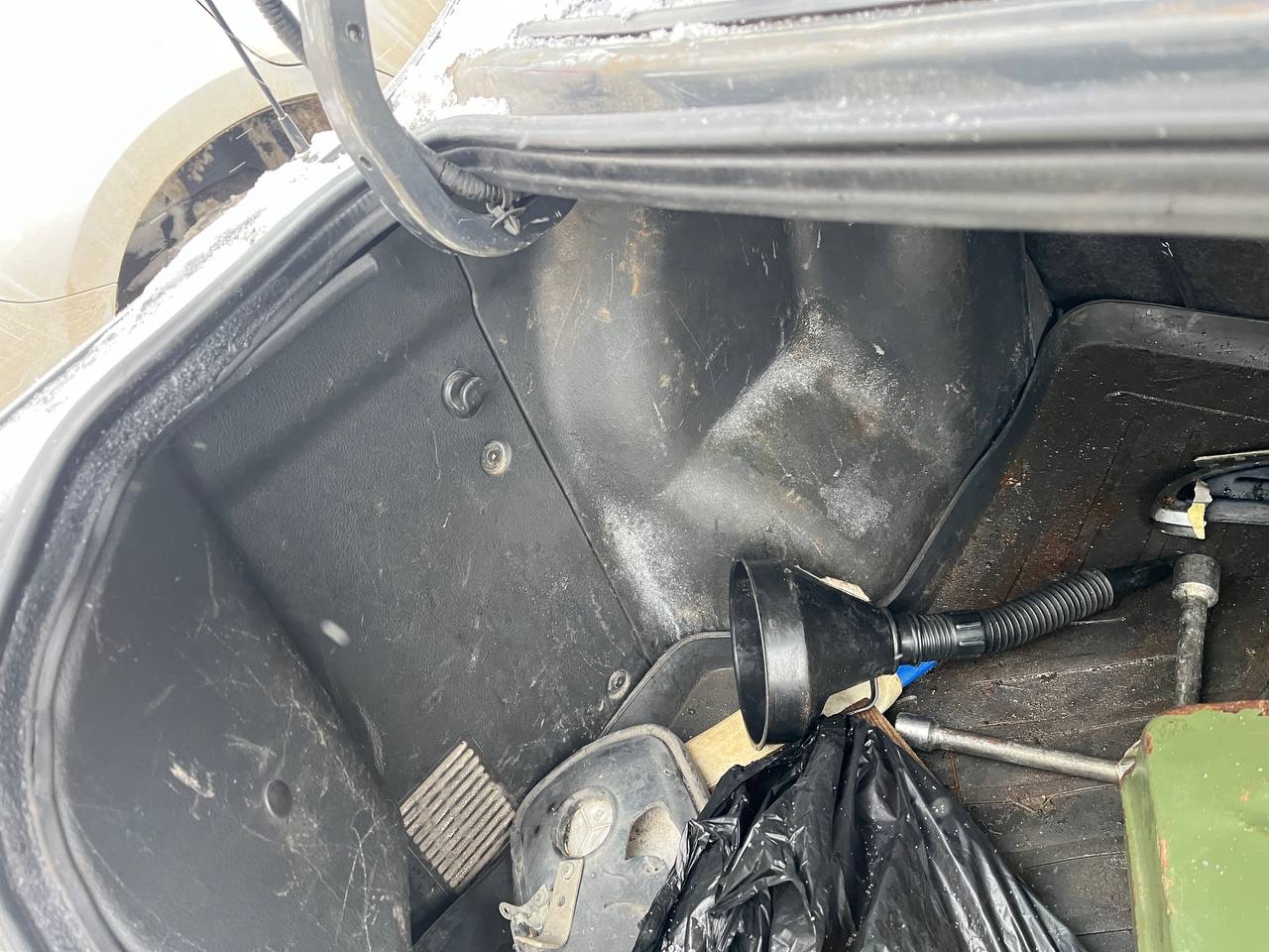Автомобиль марки HYUNDAI,модель ACCENT, 2007 г.в., VIN-номер X7MCF41GP7A113898 (находится в залоге у ПАО "Совкомбанк")