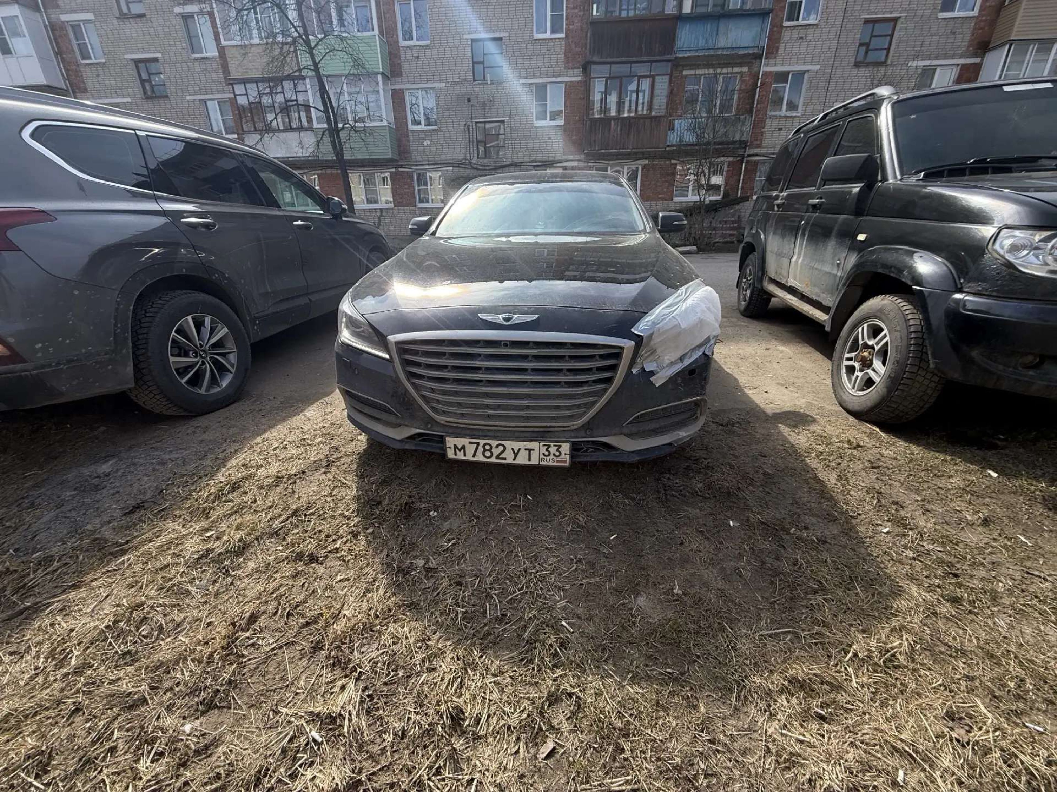 Автомобиль марки HYUNDAI модель GENESIS 2016 г.в. VIN-номер XWEGN41CDG0000627