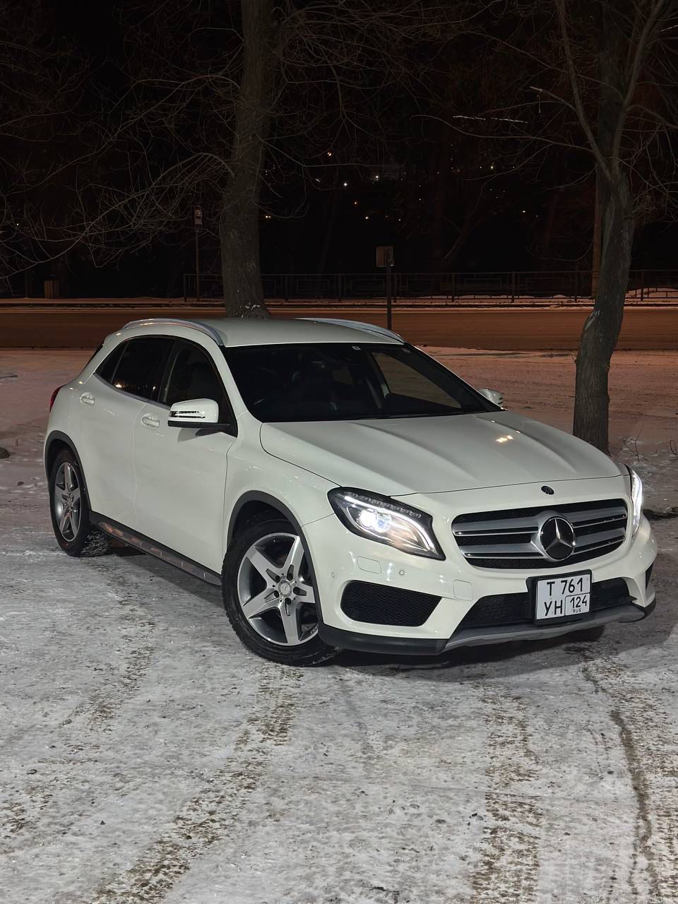 Автомобиль марки MERCEDES BENZ модель GLA180 2015 г.в. VIN-номер WDC1569422J121359