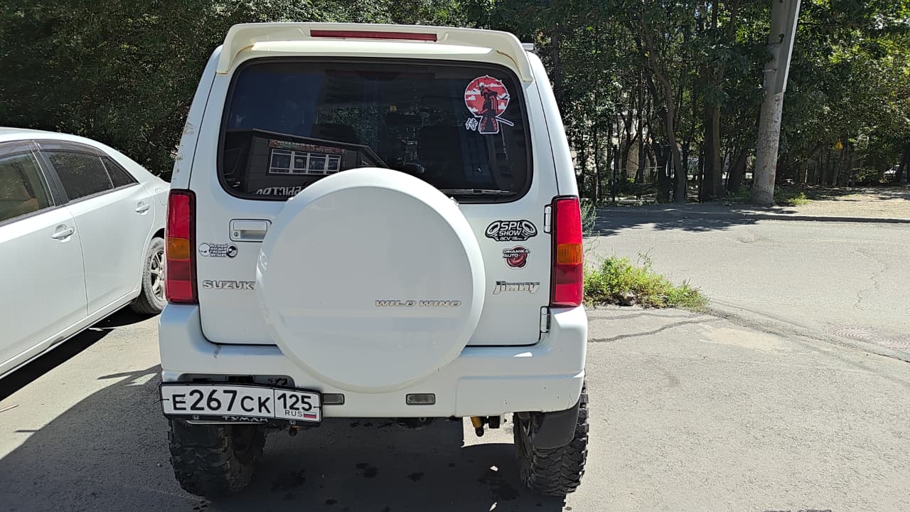 Автомобиль марки SUZUKI модель Jimny; номер шасси JB23W-538034; год выпуска: 2008