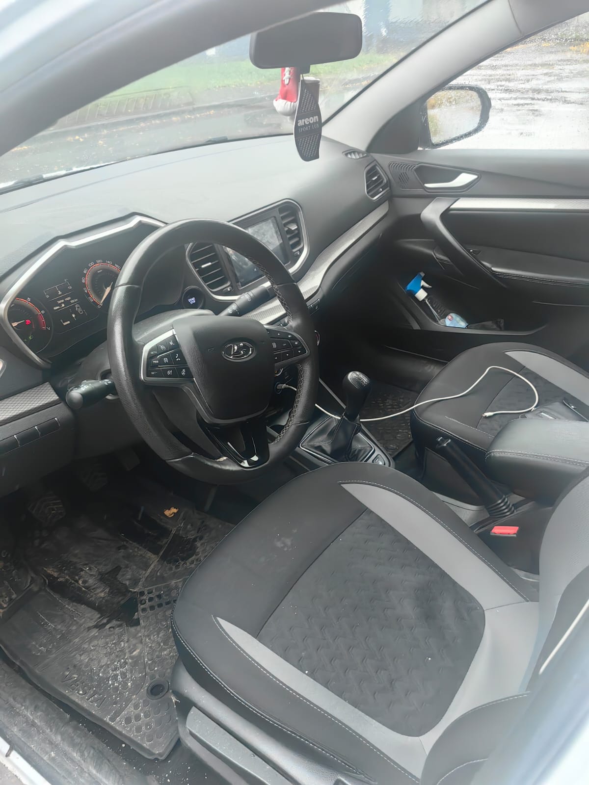 Автомобиль марки LADA модель Vesta 2023 г.в. VIN-номер XTAGFL110R0721904