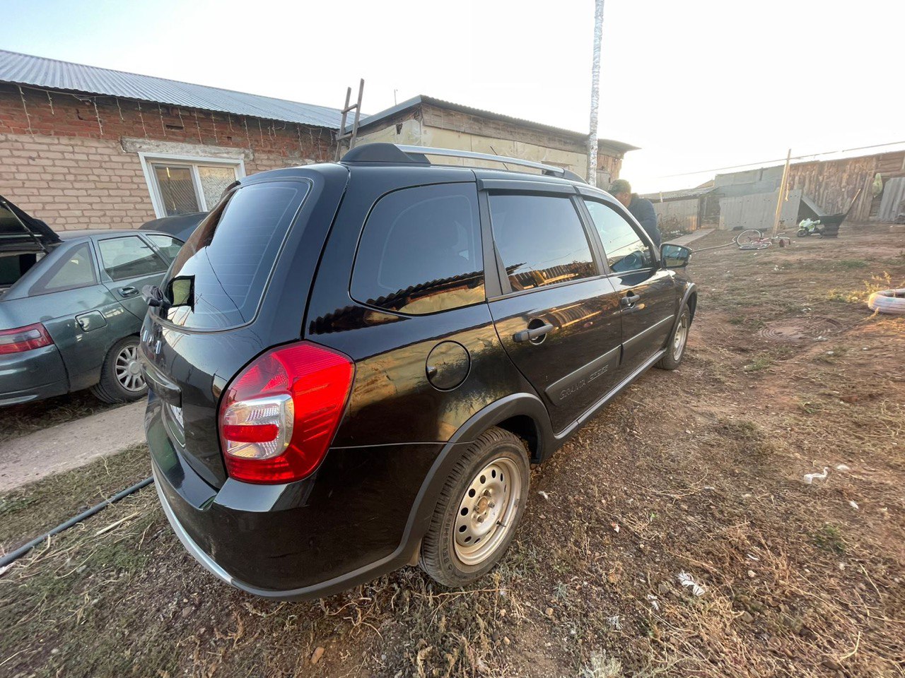 Автомобиль марки LADA модель GRANTA 2022 г.в. VIN-номер XTA219440P0217204