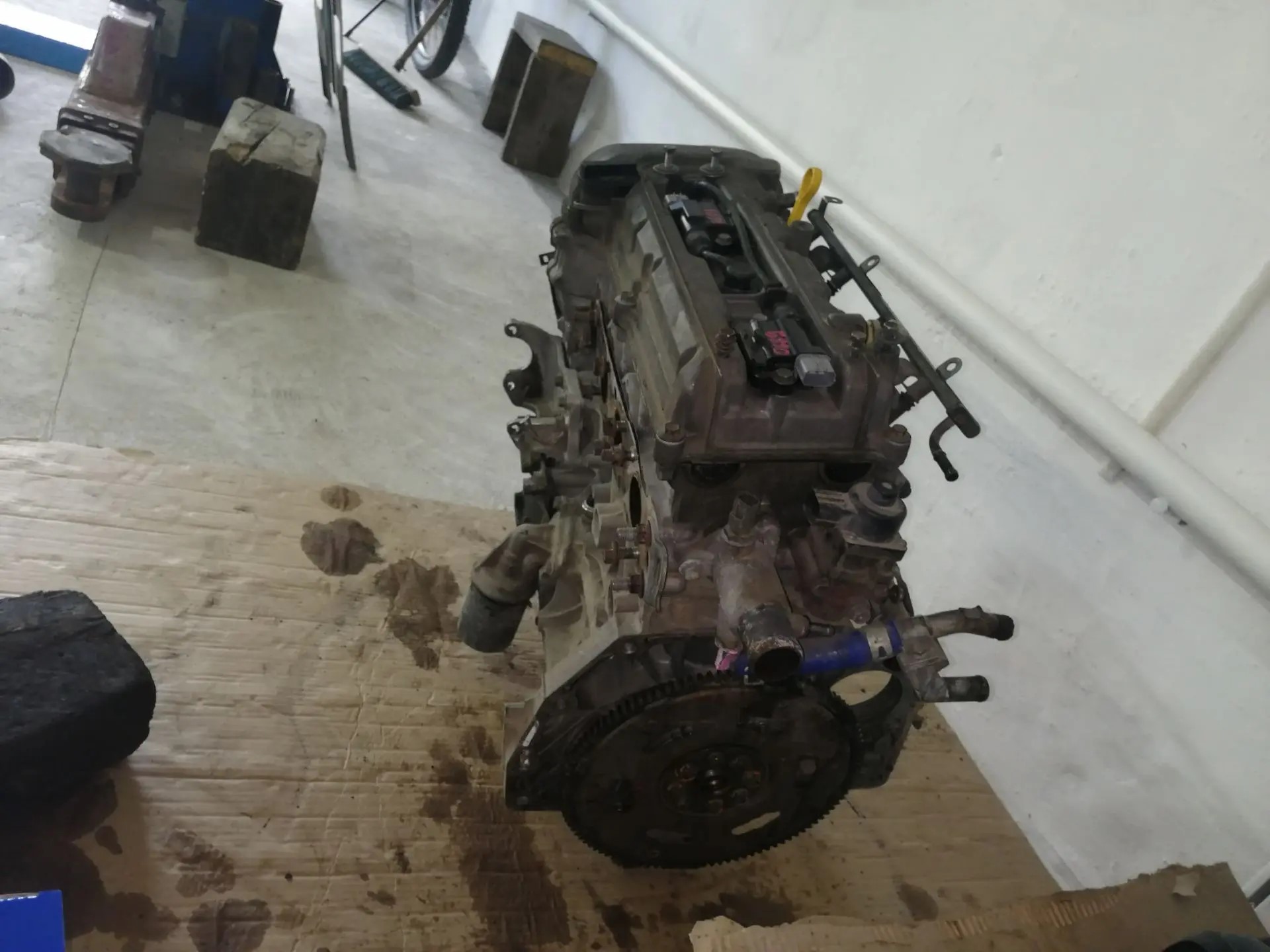Разукомалектованный автомобиль марки SUZUKI модель Liana 2006 г.в. VIN-номер JSAERD31S00350819 (в залоге у ПАО "Совкомбанк")