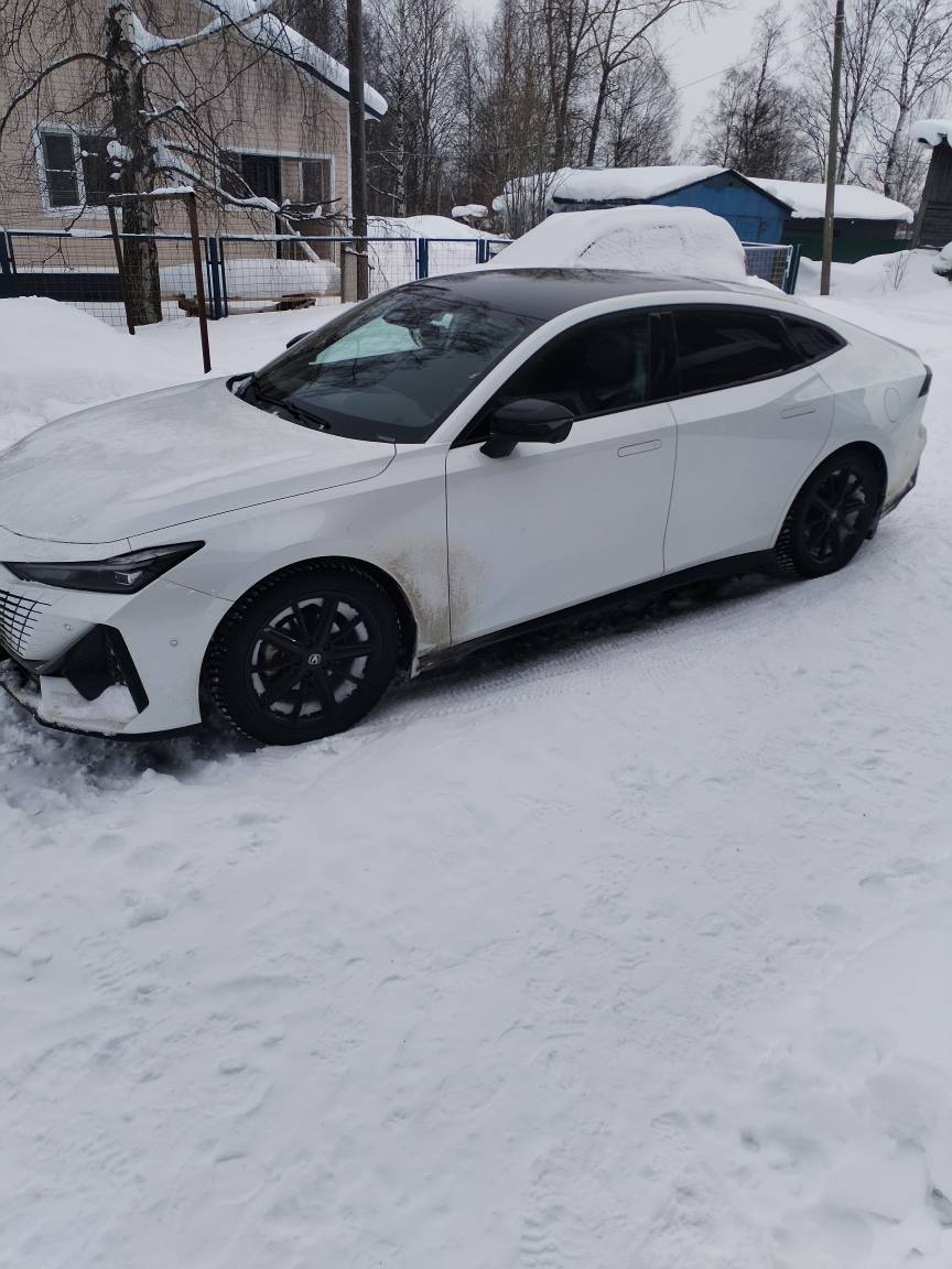 Автомобиль марки CHANGAN UNI-V, 2023 г.в., VIN LS5A2DKEXRA942642