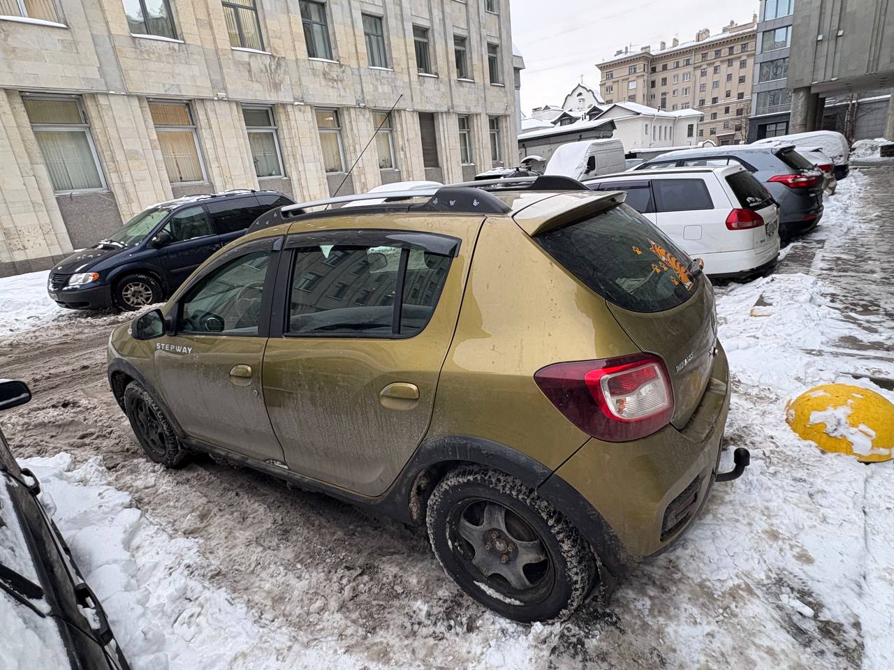 Автомобиль марки RENAULT модель SANDERO 2017 г.в. VIN-номер X7L5SREAG57873934