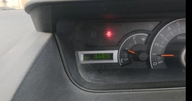 Автомобиль марки TOYOTA модель NOAH 2008 г.в. VIN-номер ZRR700123554