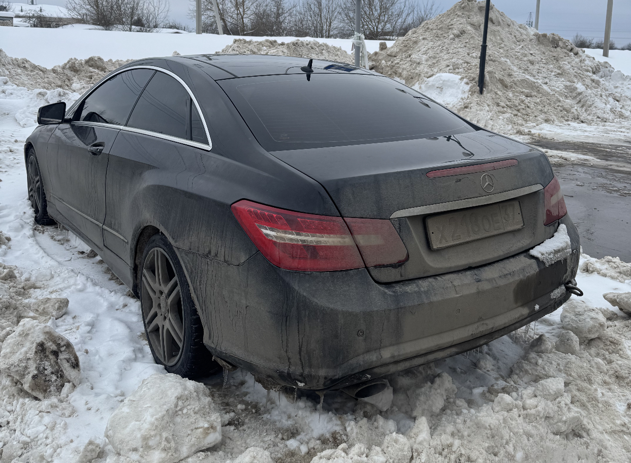 Автомобиль марки Mercedes-Benz модель E200 2012 г.в. VIN-номер WDD2073481F207031